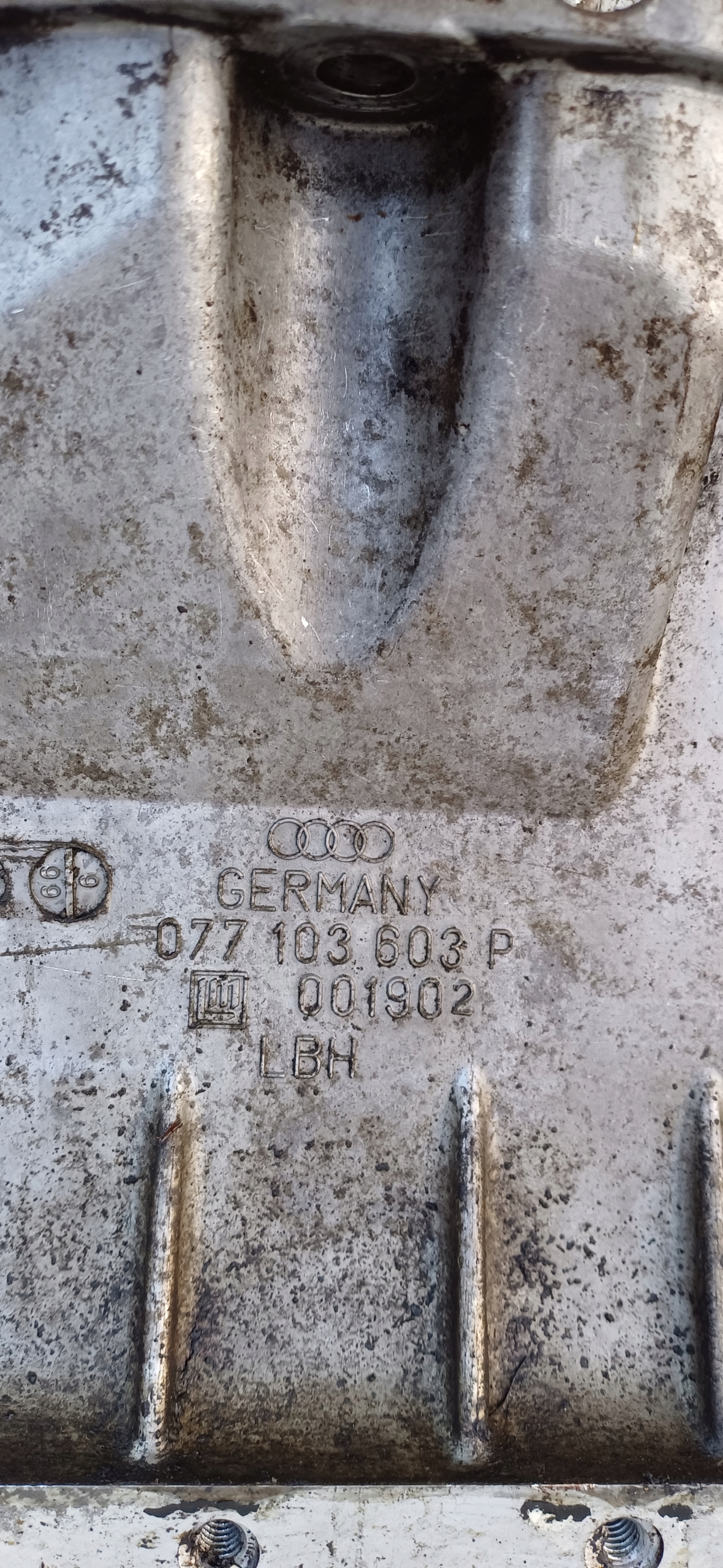 AUDI A6 C5 4.2 Coppa olio olio 077103603p