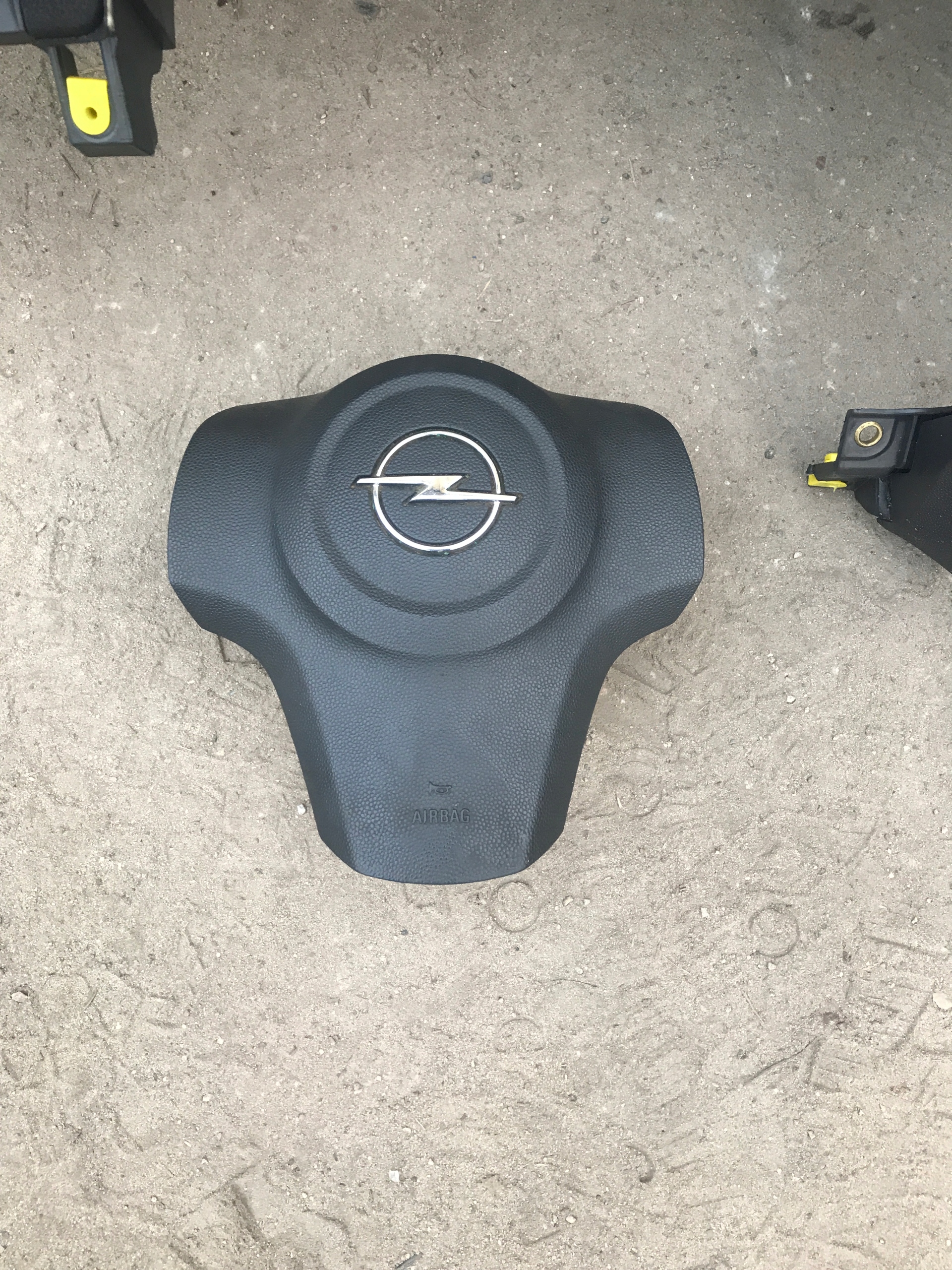 dashboard console airbag OPEL CORSA D