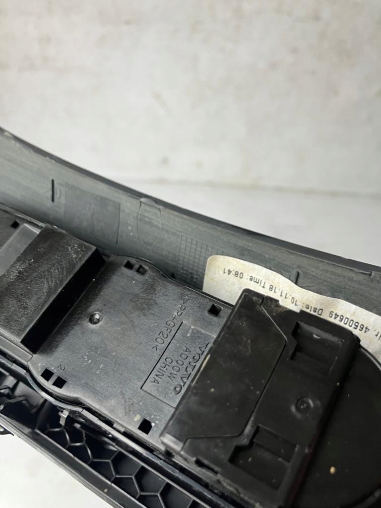 PANEL RADIA VOLVO XC40 31456672