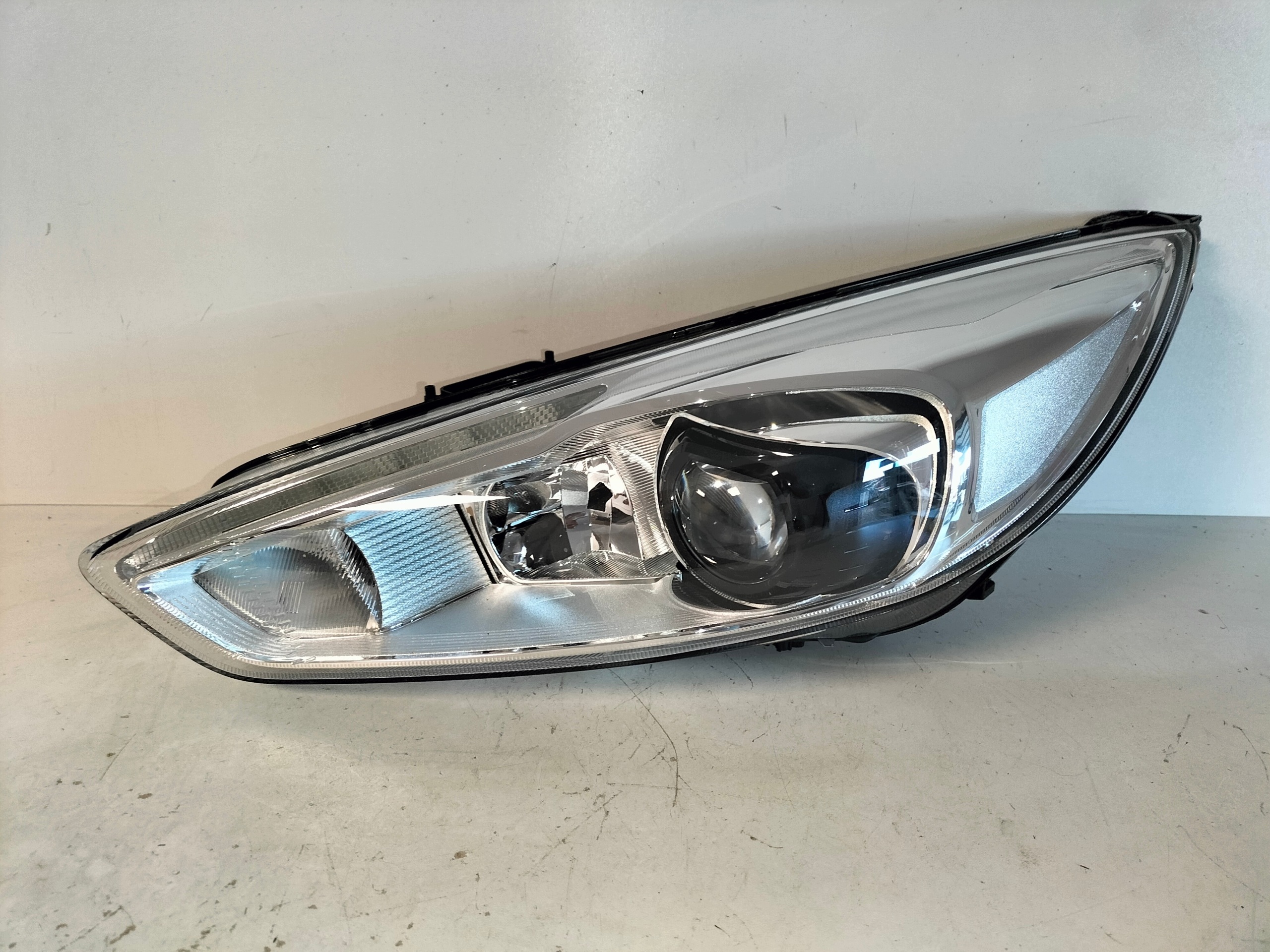 light front reflektor left FORD FOCUS III MK3 LIFT 14-18 BI-XENON