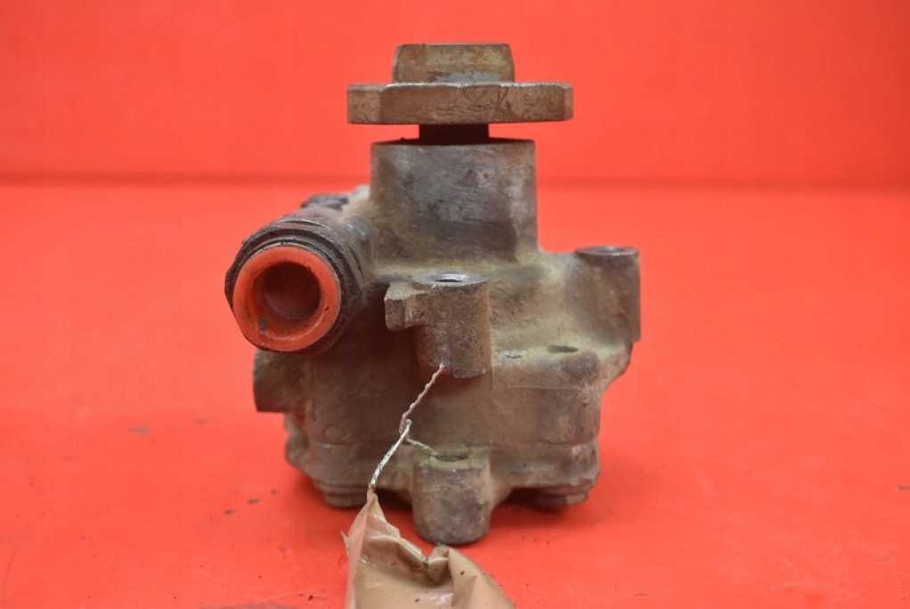 Pompa servosterzo 1J0422154B VW BORA 2.0 8V 115 KM 98-05