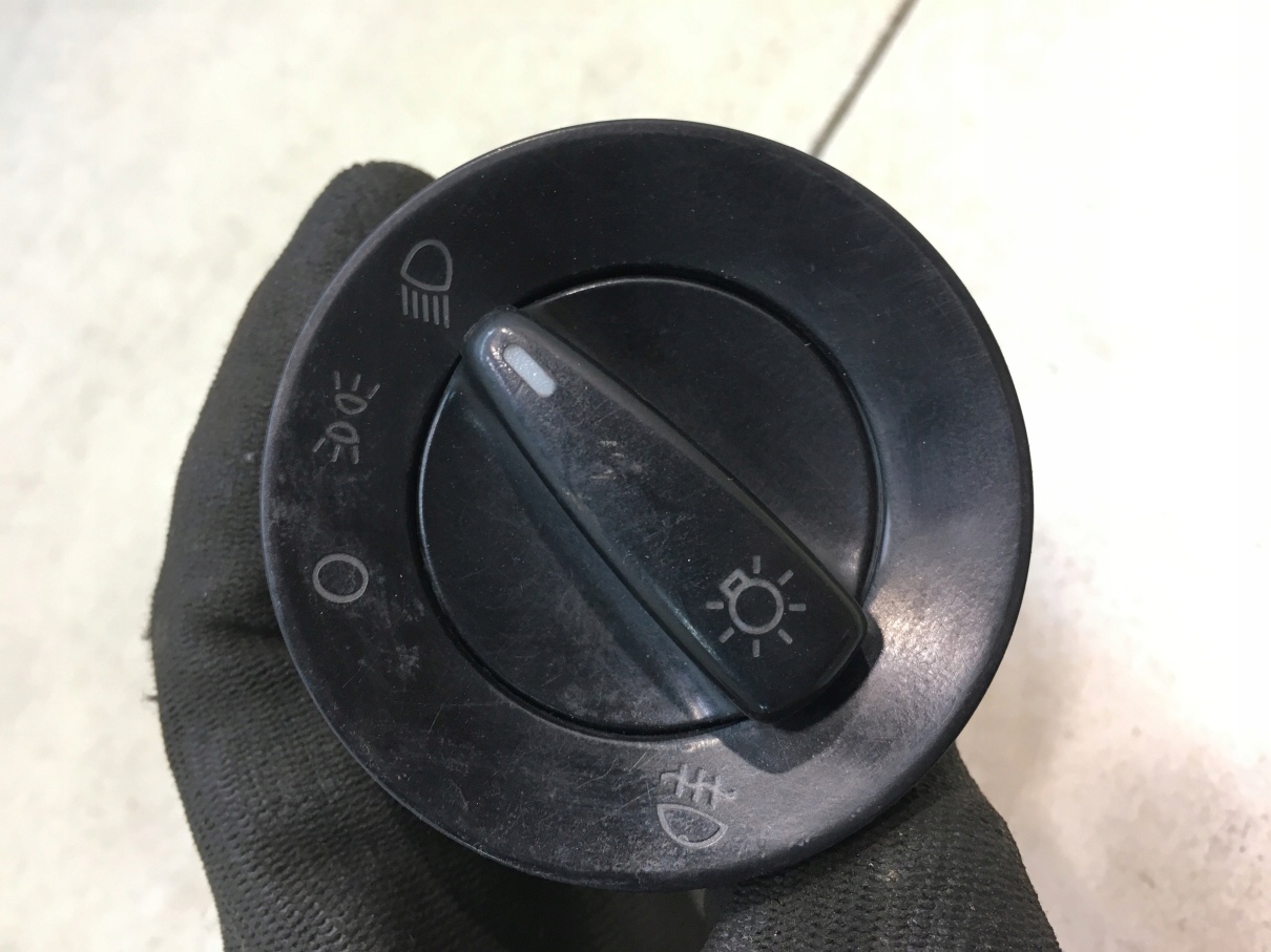 interruttore luci VW LUPO 1C0941531