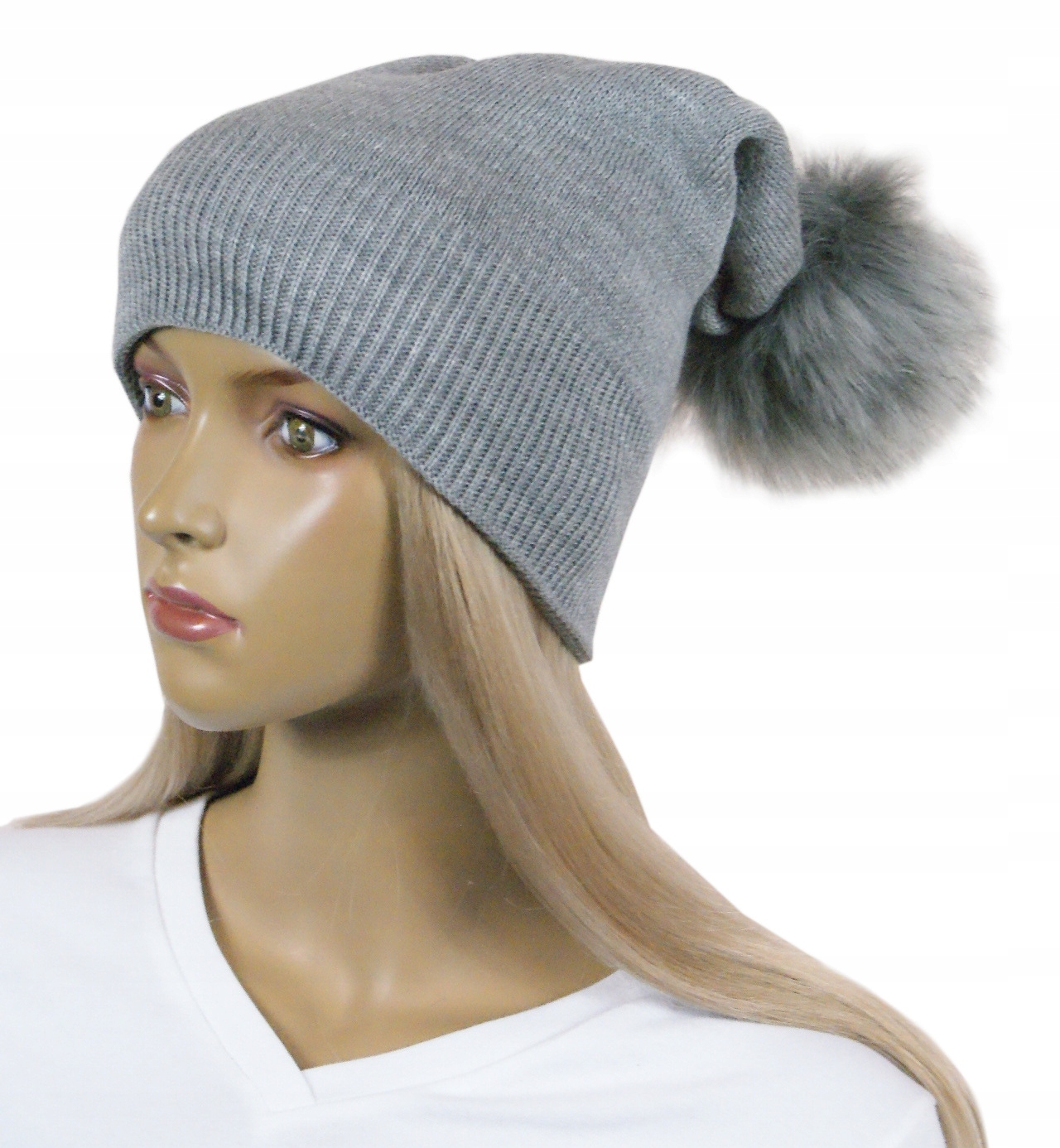 

Czapka damska pompon Smerfetka 35