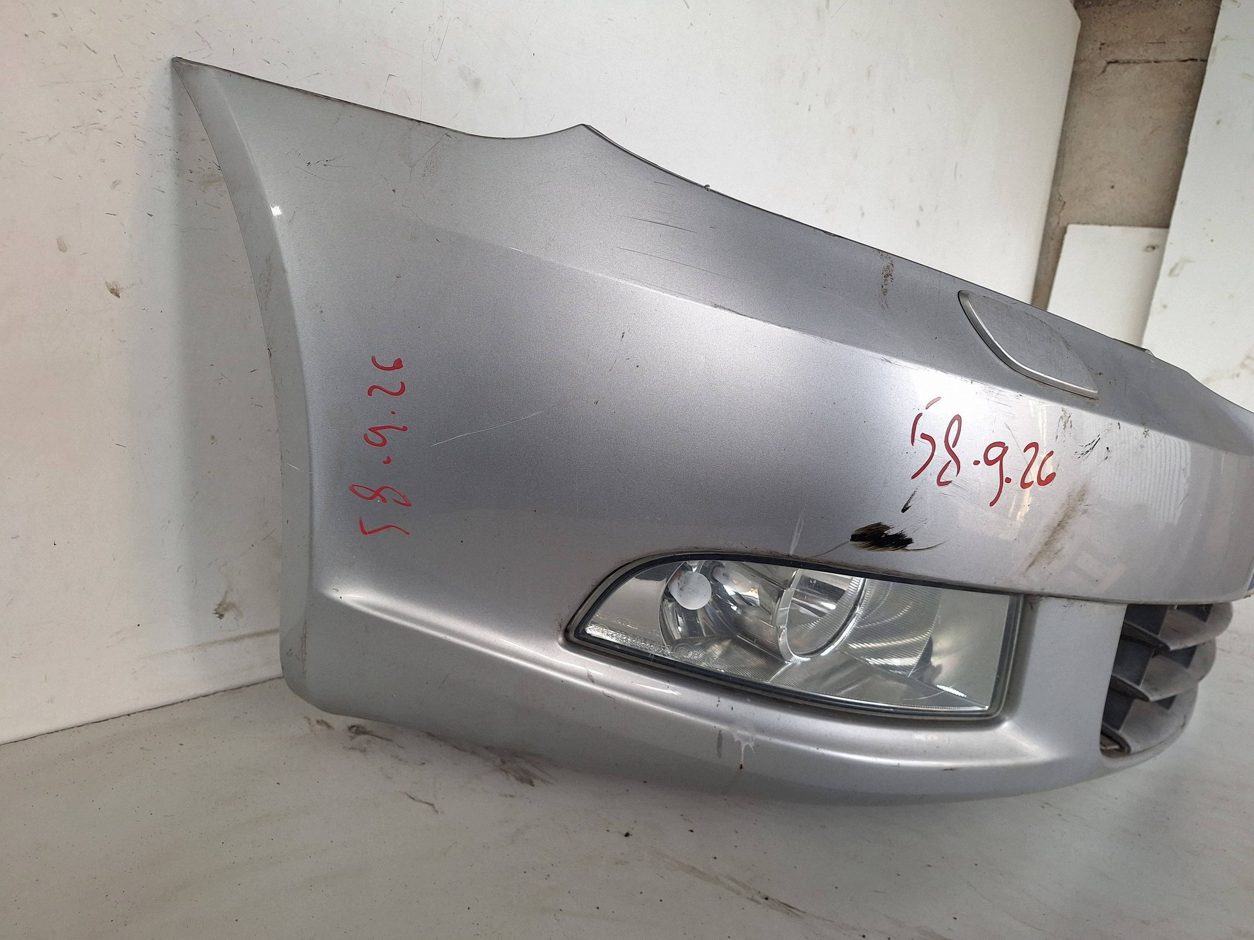 SKODA OCTAVIA II 08-13 bumper + XENON 1Z0807221M