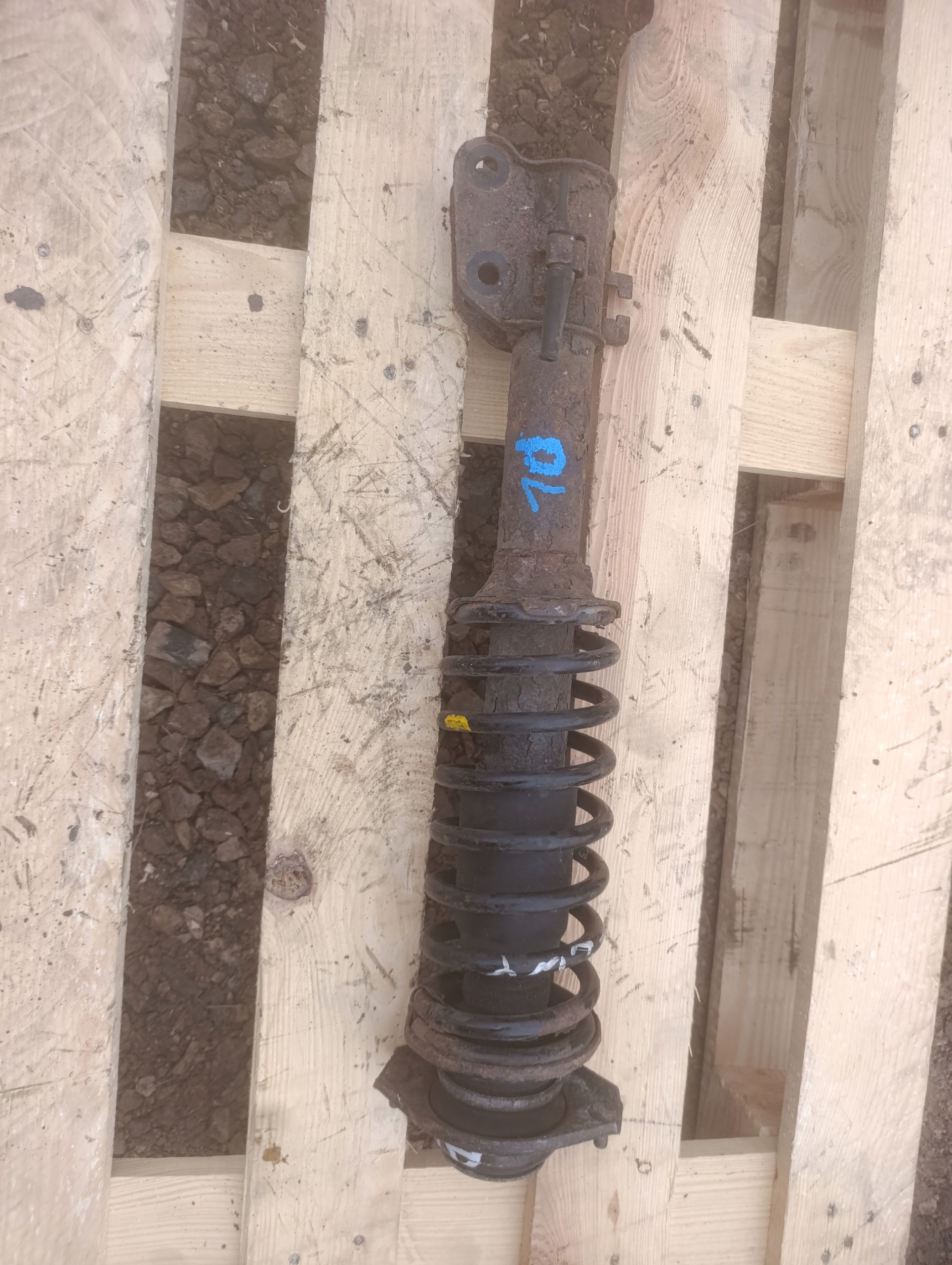 Macpherson shock absorber left front front Opel Agila A
