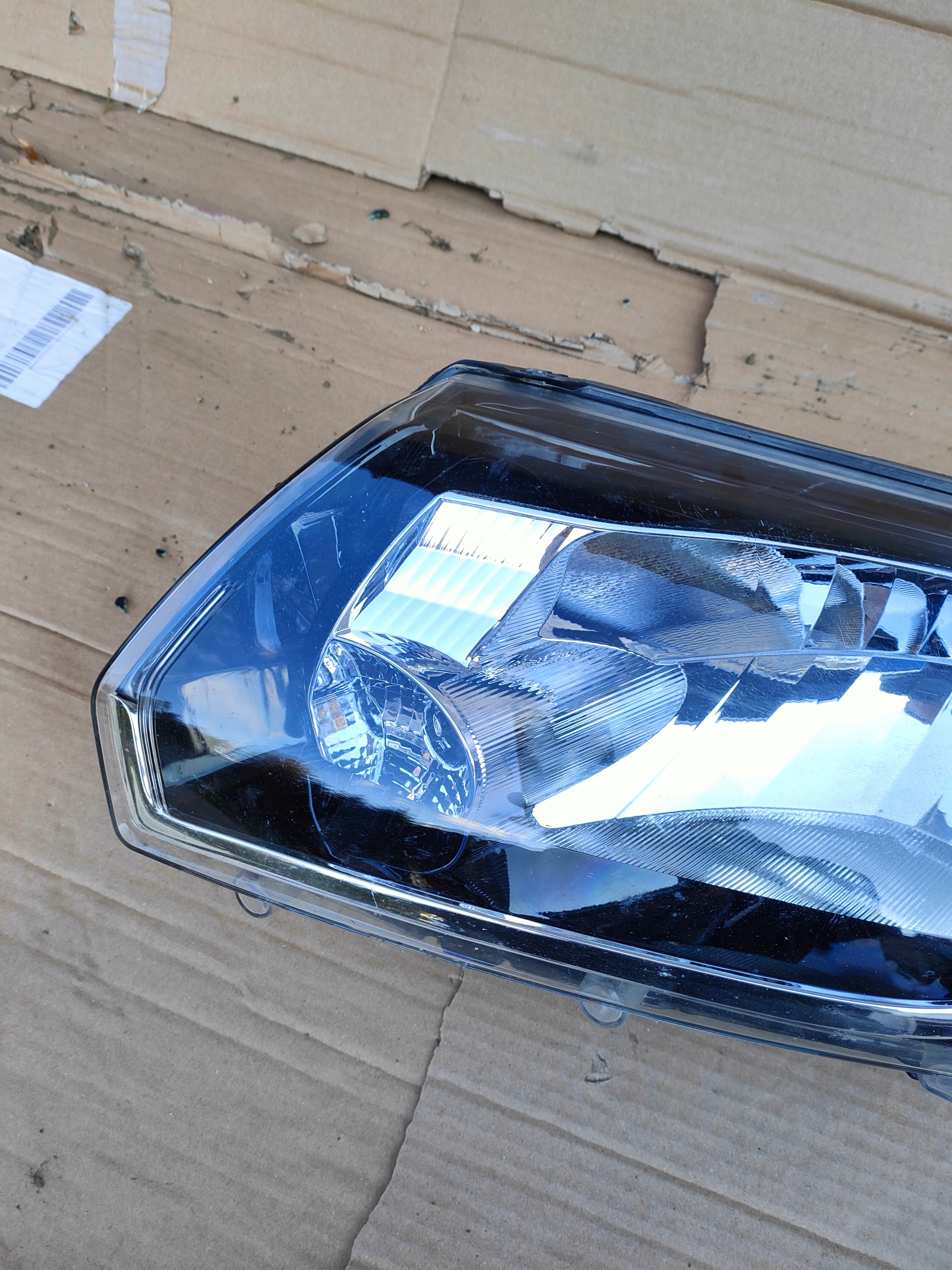 DACIA SANDERO LOGAN II 12- light left left front 260608494R original EUROPA