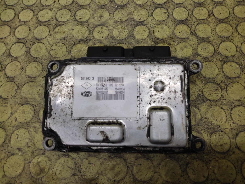 RENAULT CLIO II control unit of the engine 8200181482