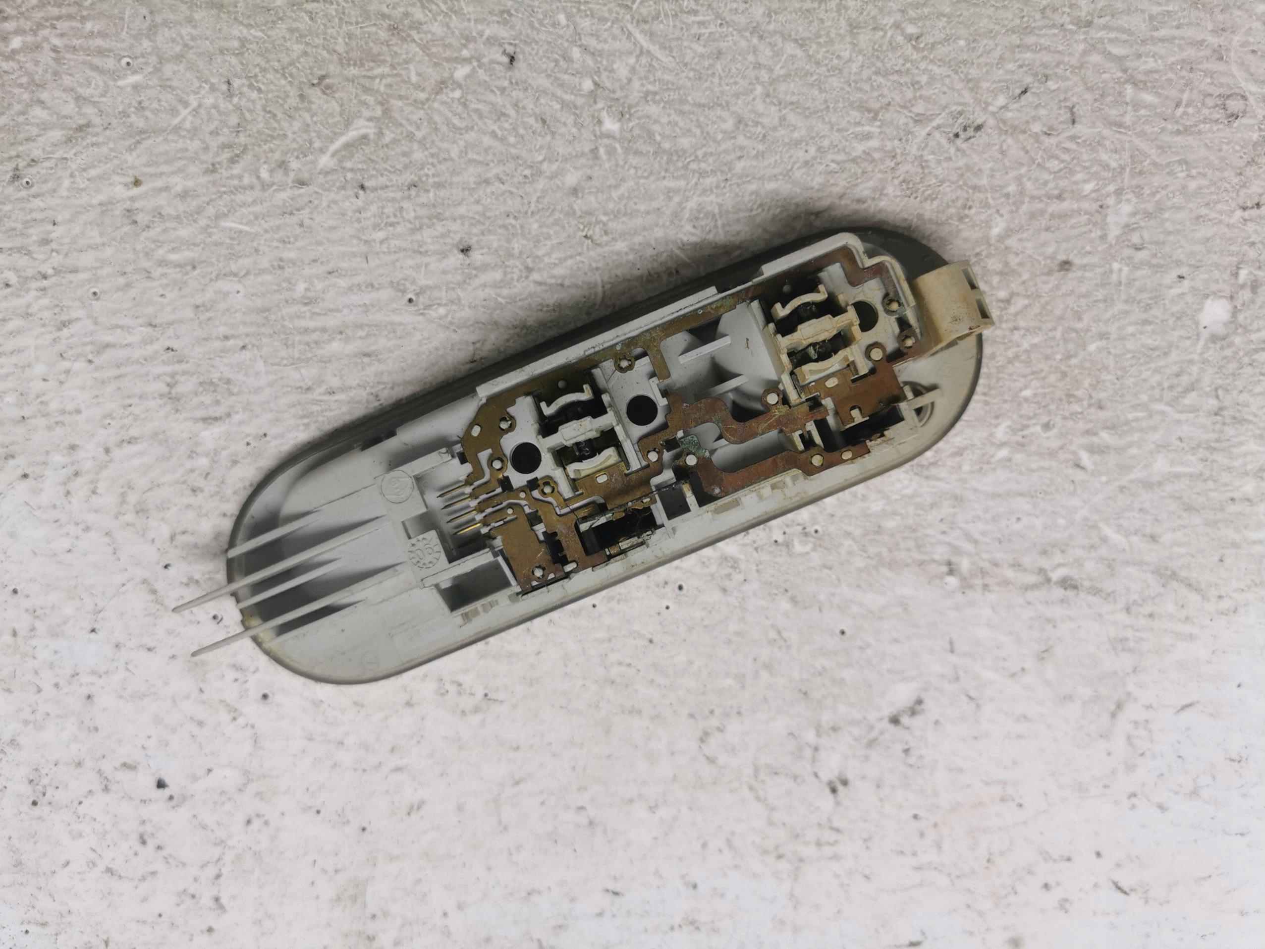 FANALE CIELO INTERNO RENAULT MODUS 04-12