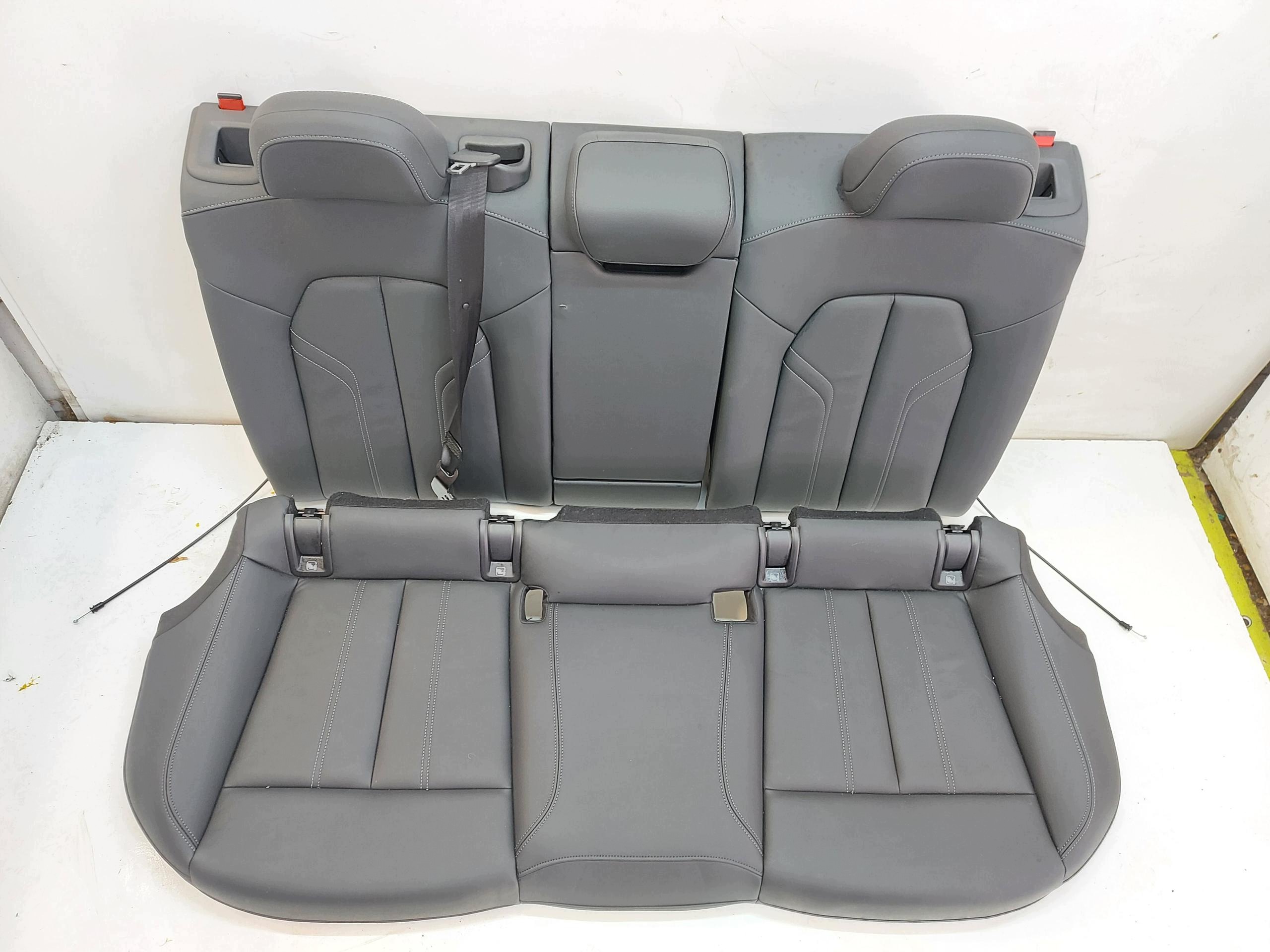 AUDI A5 8B3 B10 AVANT Sitz heck siedzisko oparcie Sitze S-LINE