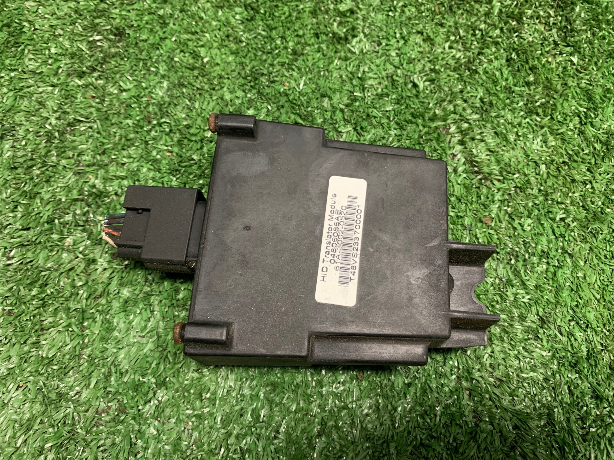 module unité de commande électronique uce feux LCM CHRYSLER 300C 04806086AE
