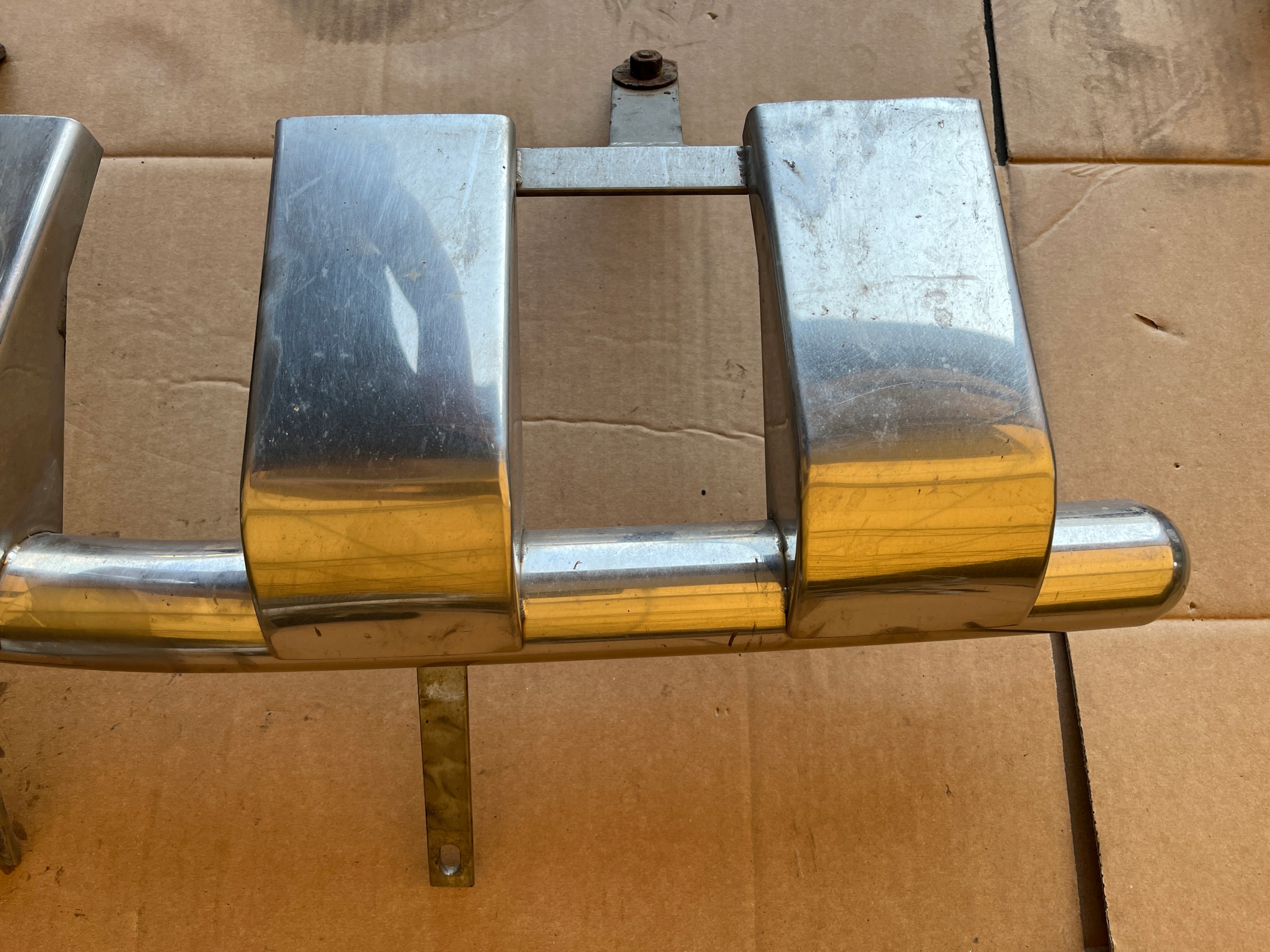 KANGUR ORUROWANIE ZDERZAKA NISSAN X-TRAIL T30 2000-2007 2.2 DCI Producent inny