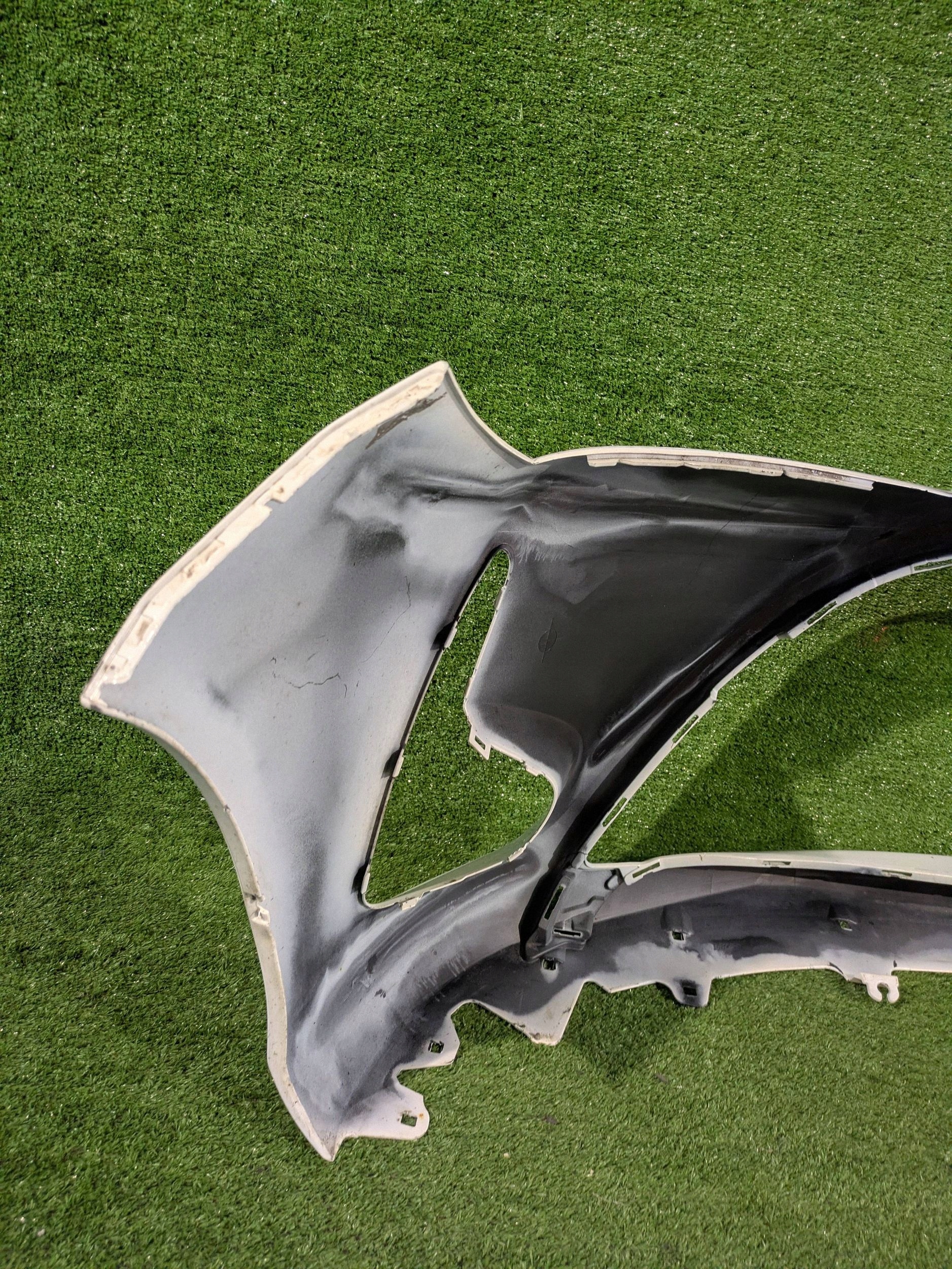 front bumper front TOYOTA YARIS III LIFT 17- NR.Z9229