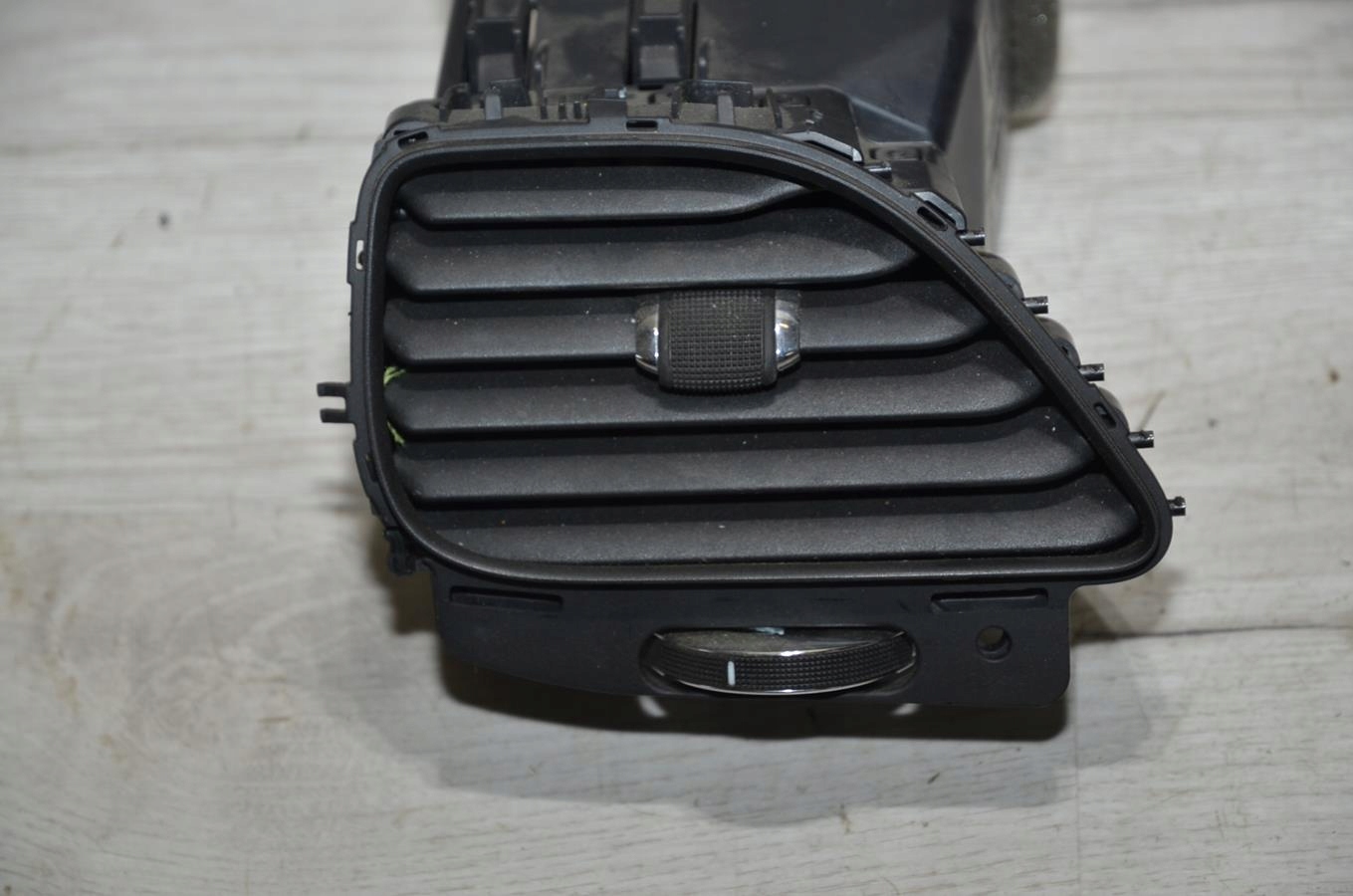 grid air conditioning devices left FIAT FREEMONT 12r