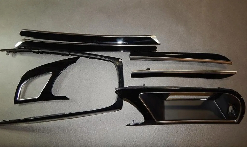 Audi RS5 LISTWY OZDOBNE DEKORY 8T1857186L