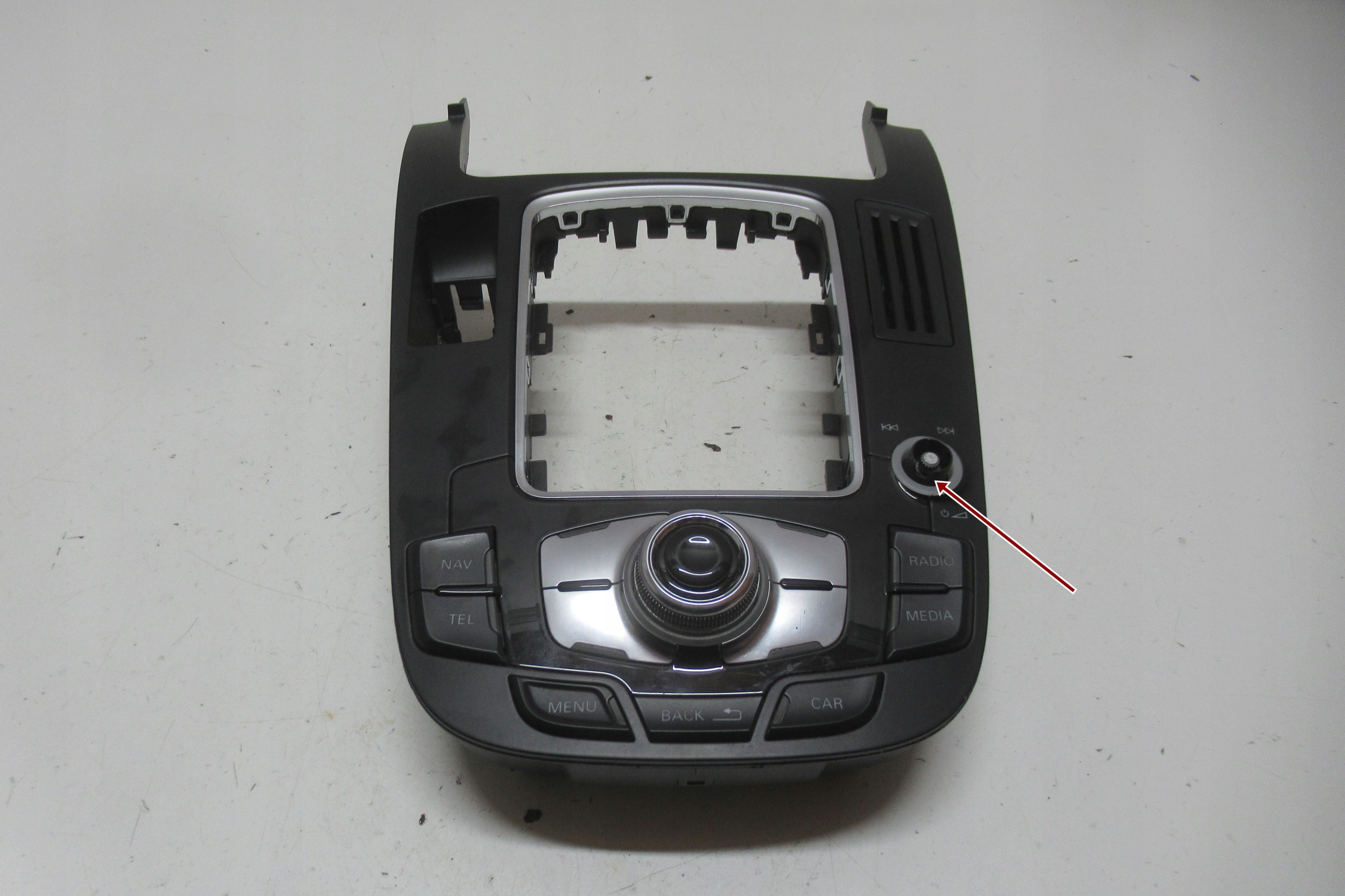 AUDI A4 B8 FL 14R control panel MMI 8T0919611K EU