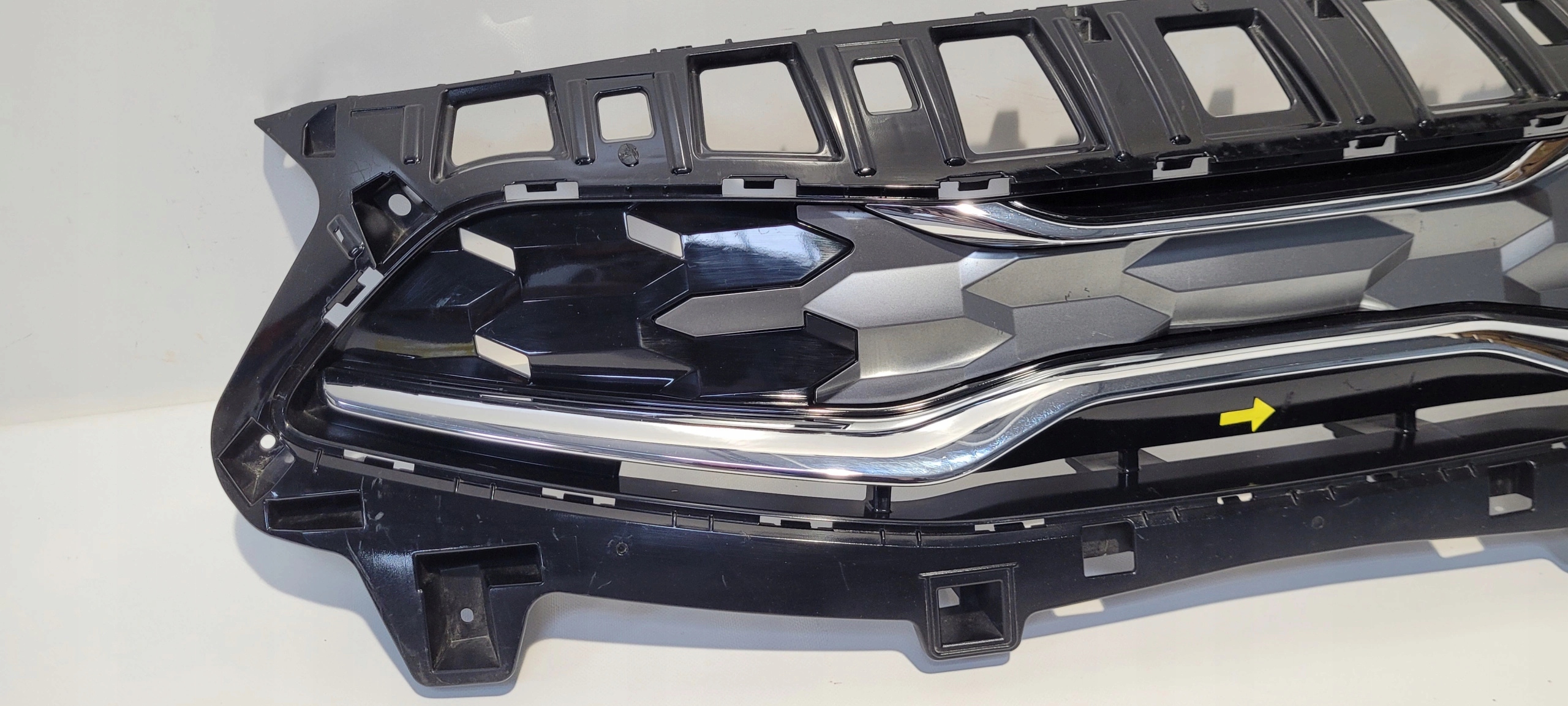front PREKLADgrill bumper KIA CEED III LIFT 86350-CR300