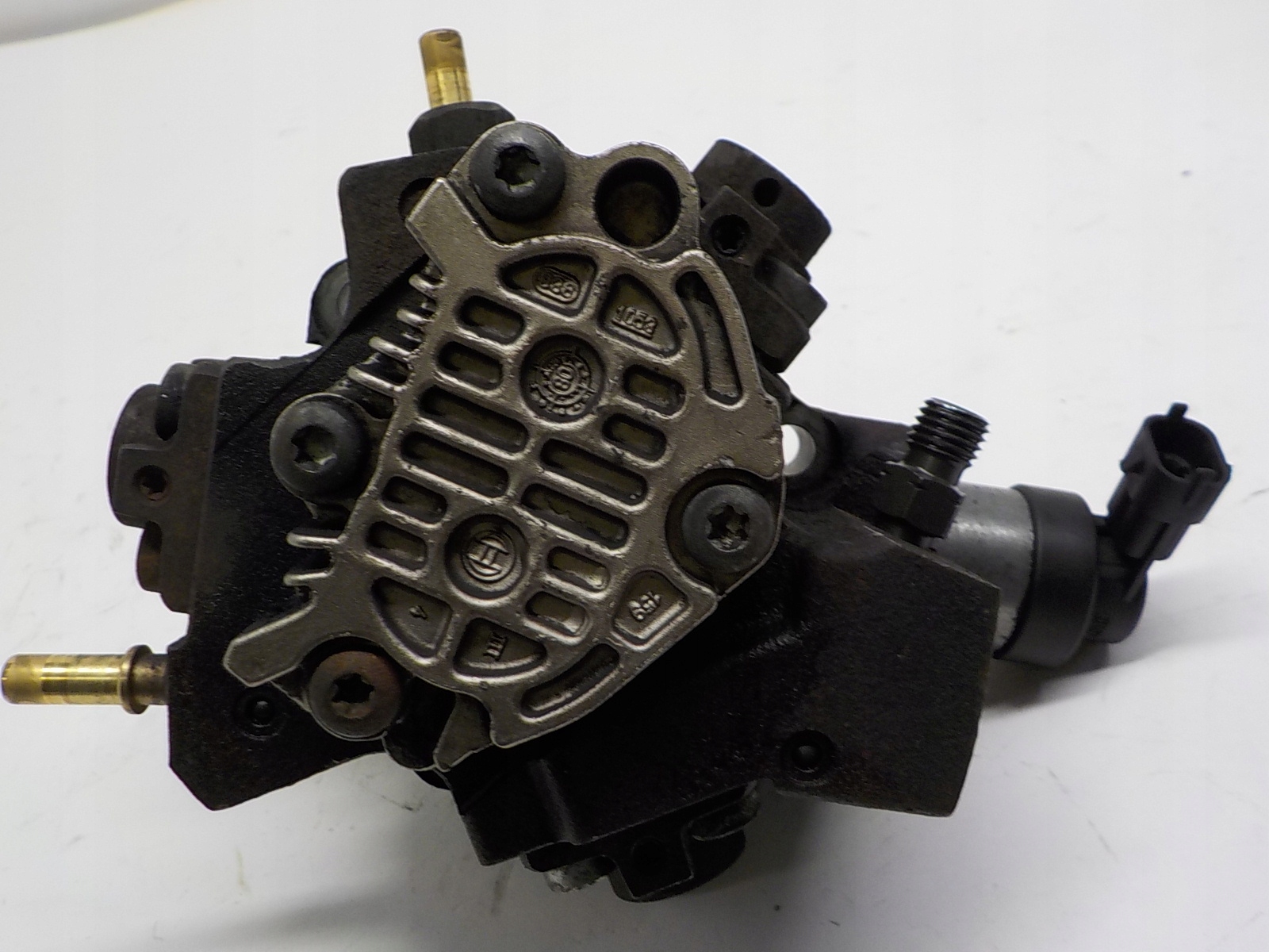 RENAULT NISSAN 2.0 DCI Einspritzpumpe BOSCH 0445010223