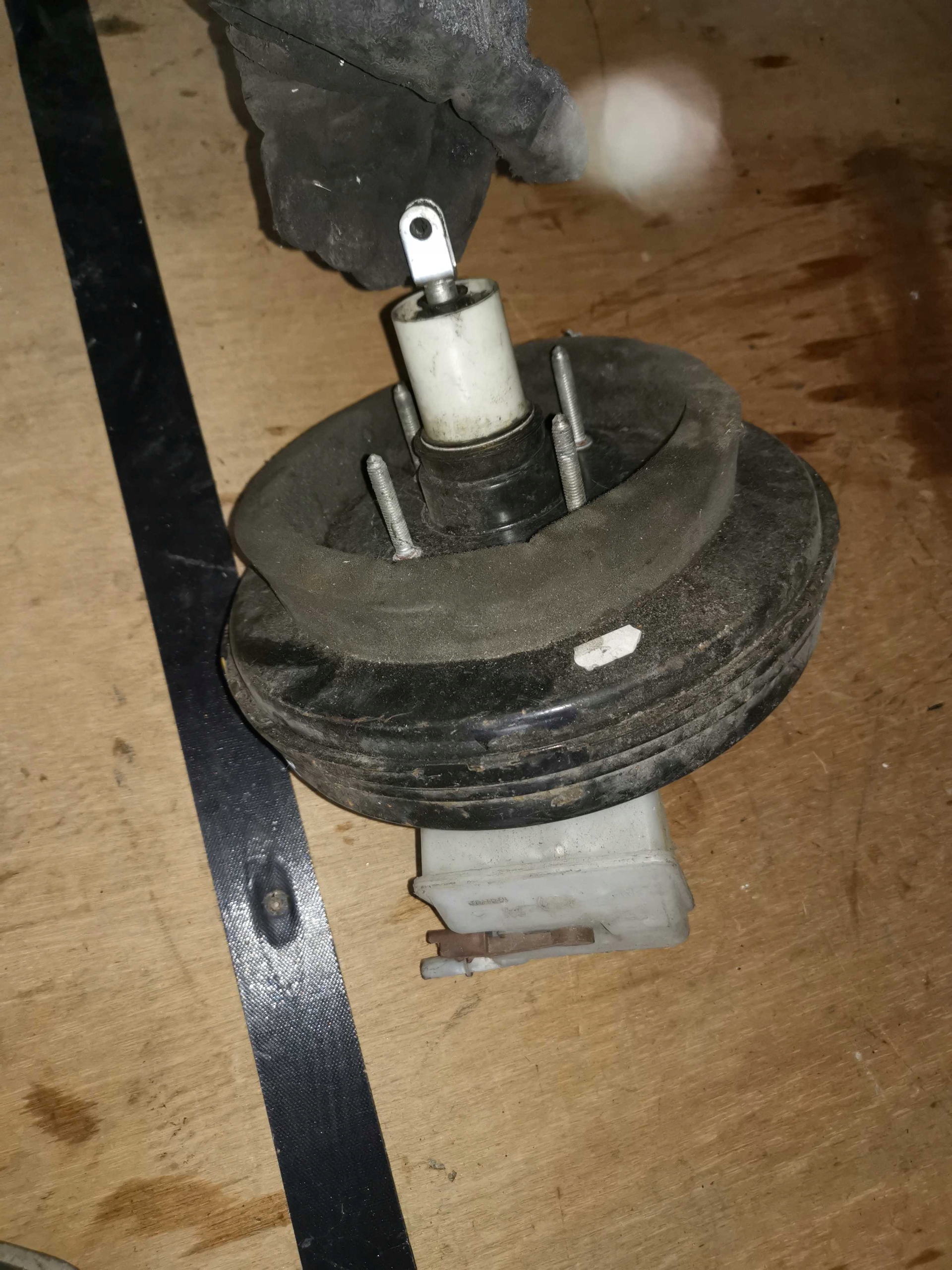 SERWO HAMULCOWE POMPA PARTNER III BERLINGO