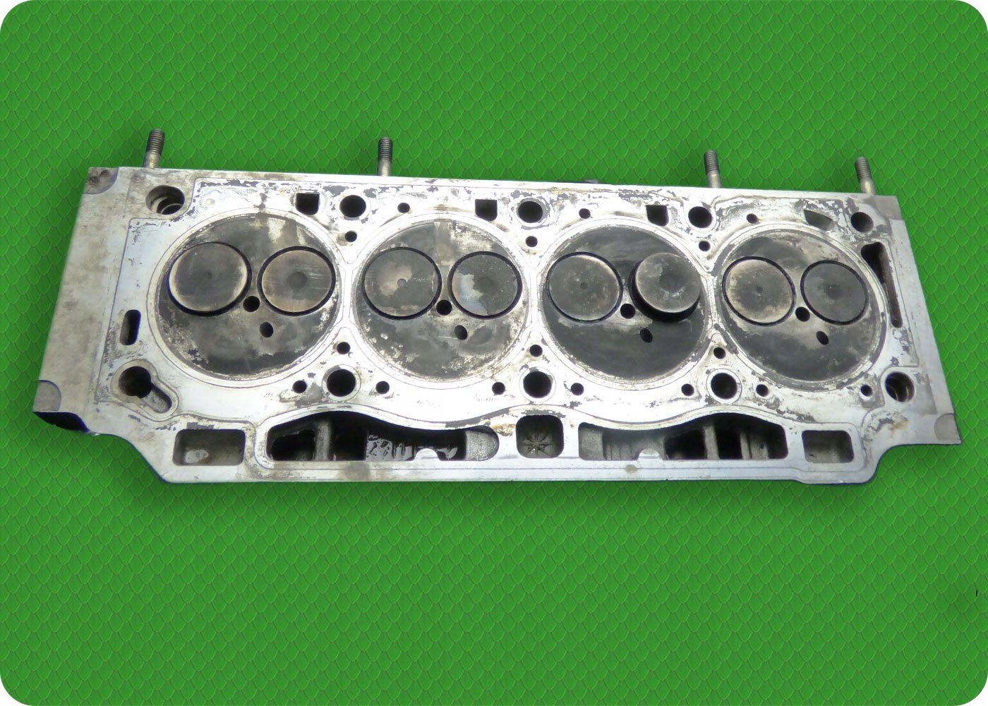 GŁOWICA SILNIKA RENAULT 1.9 D Producent części Suzuki OE