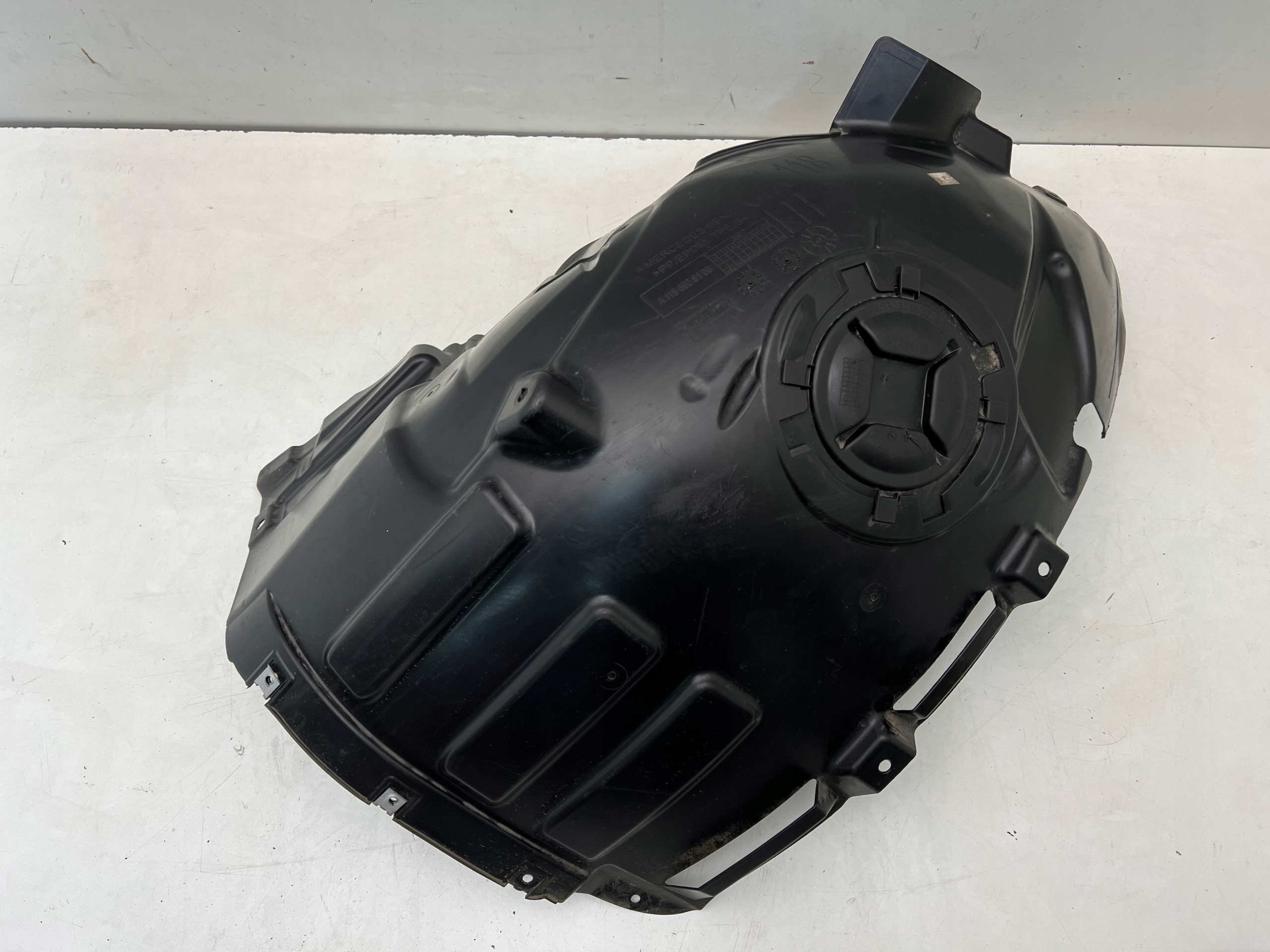 MERCEDES CLA W118 NADKOLE PRZEDNIE LEWE PRZÓD 19-