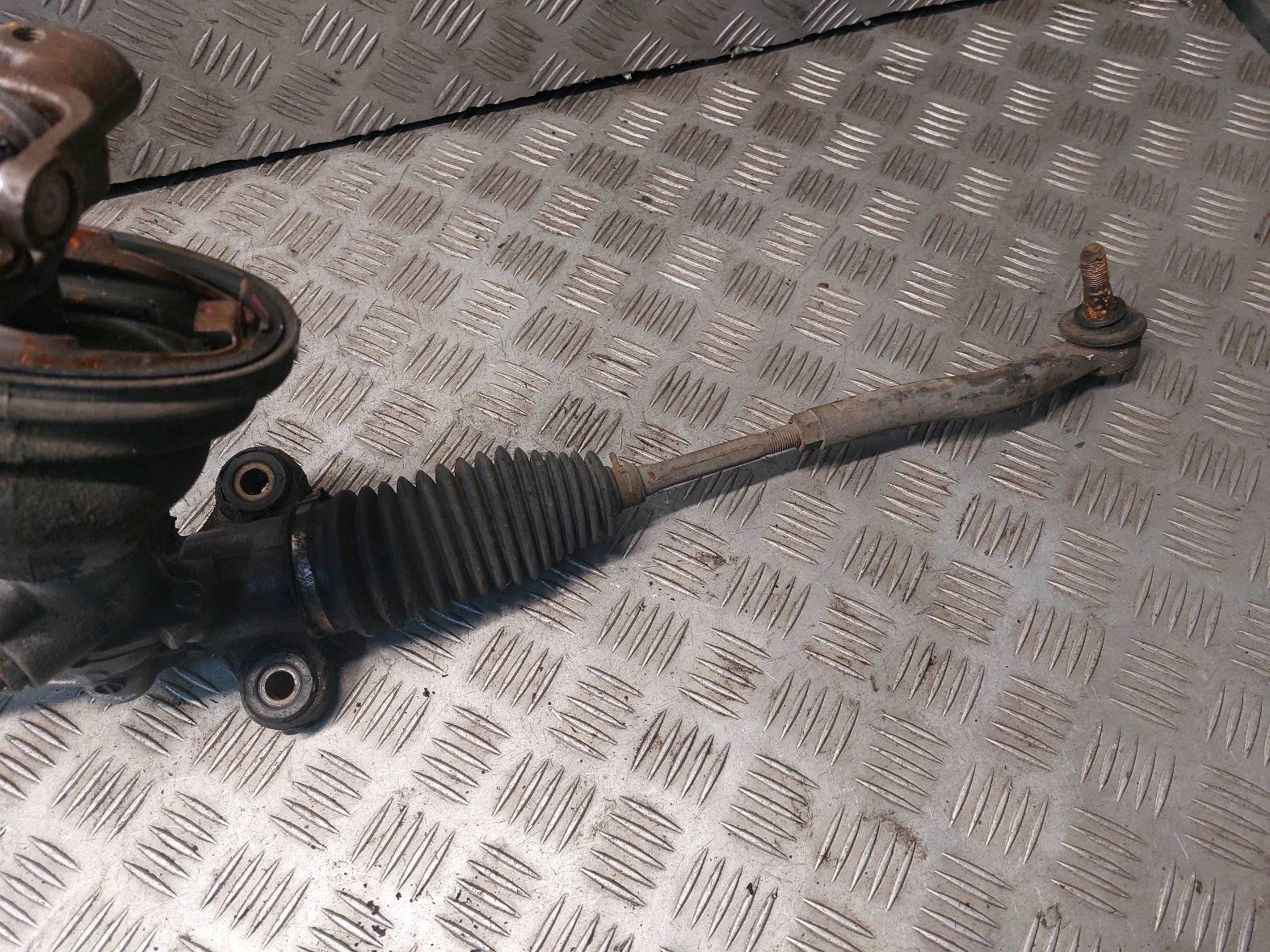 Boîter direction Boîter direction TOYOTA YARIS et LIFT 1.4 D4D