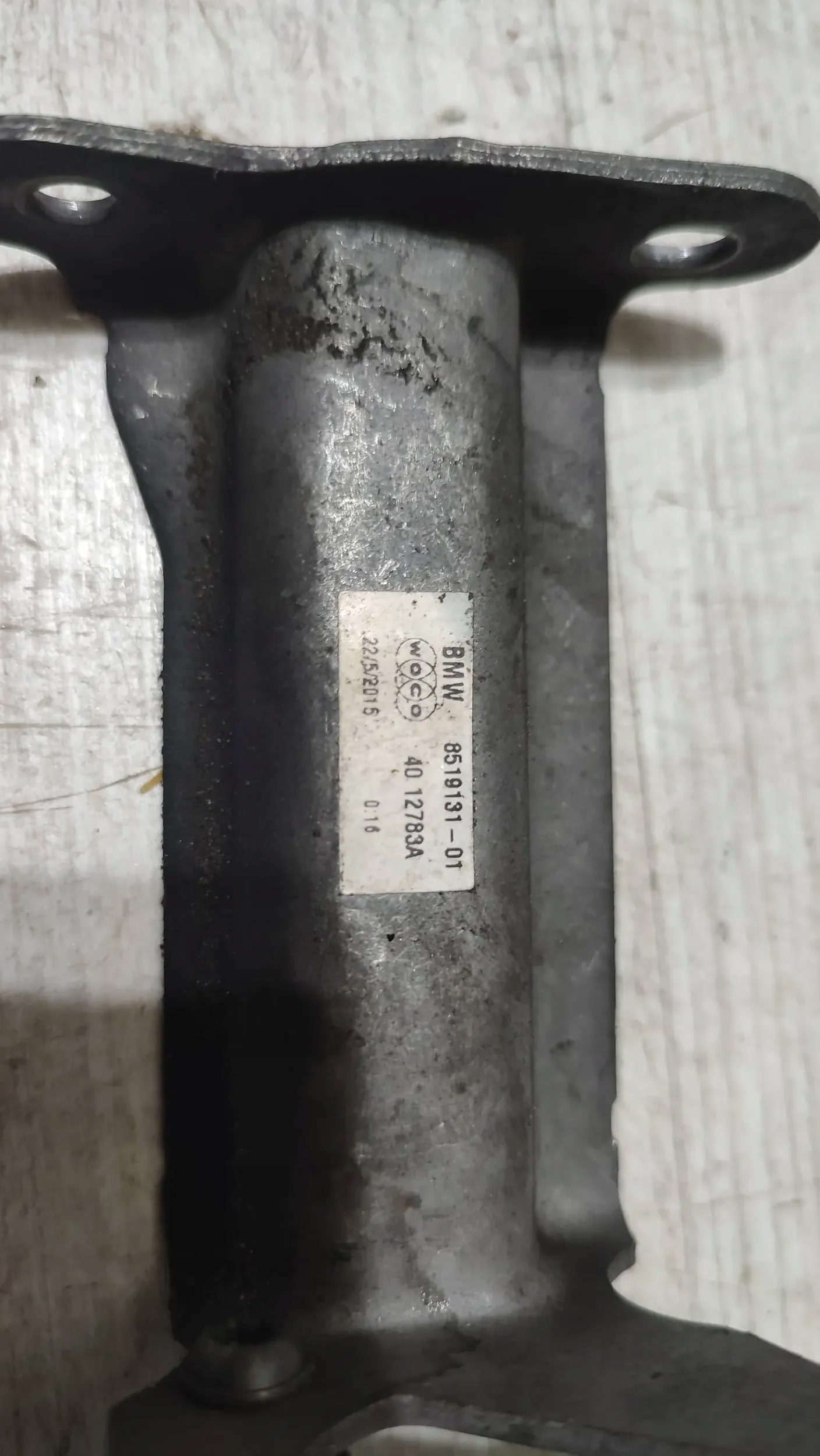 BMW X3 F25 15r 2.0d Halter obudowy filter luft