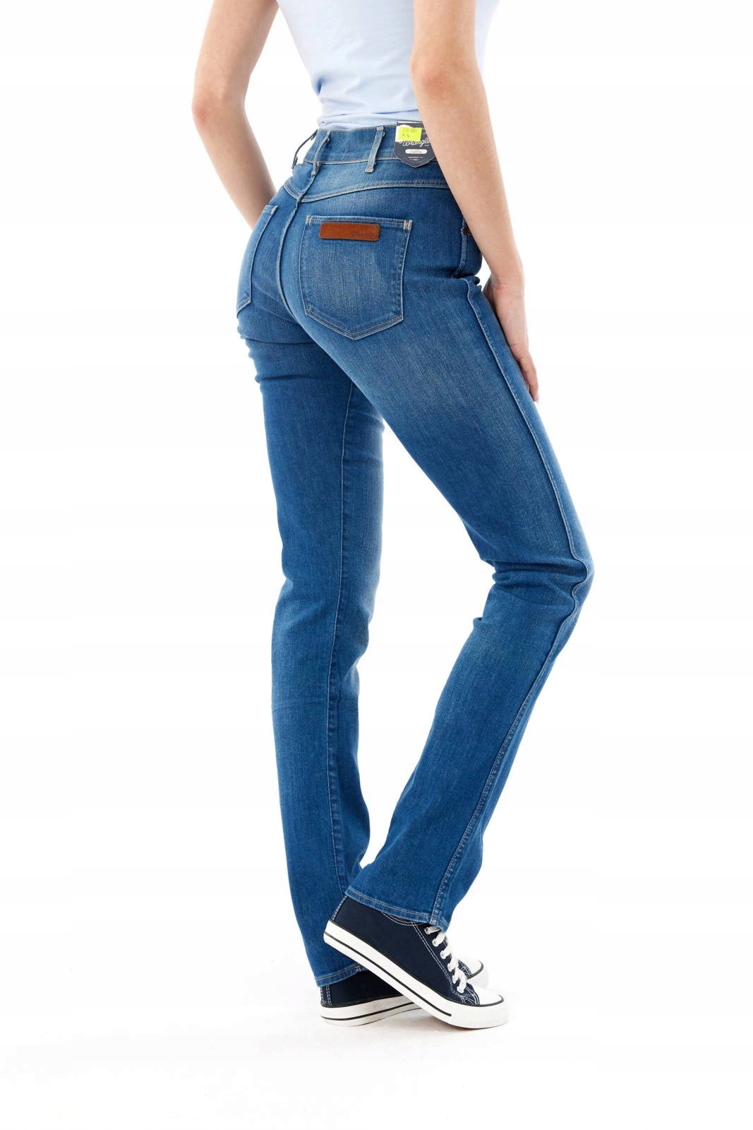 Dámské jednoduché džíny Wrangler Caitlin Finest Fade W24CZA33M 24/32