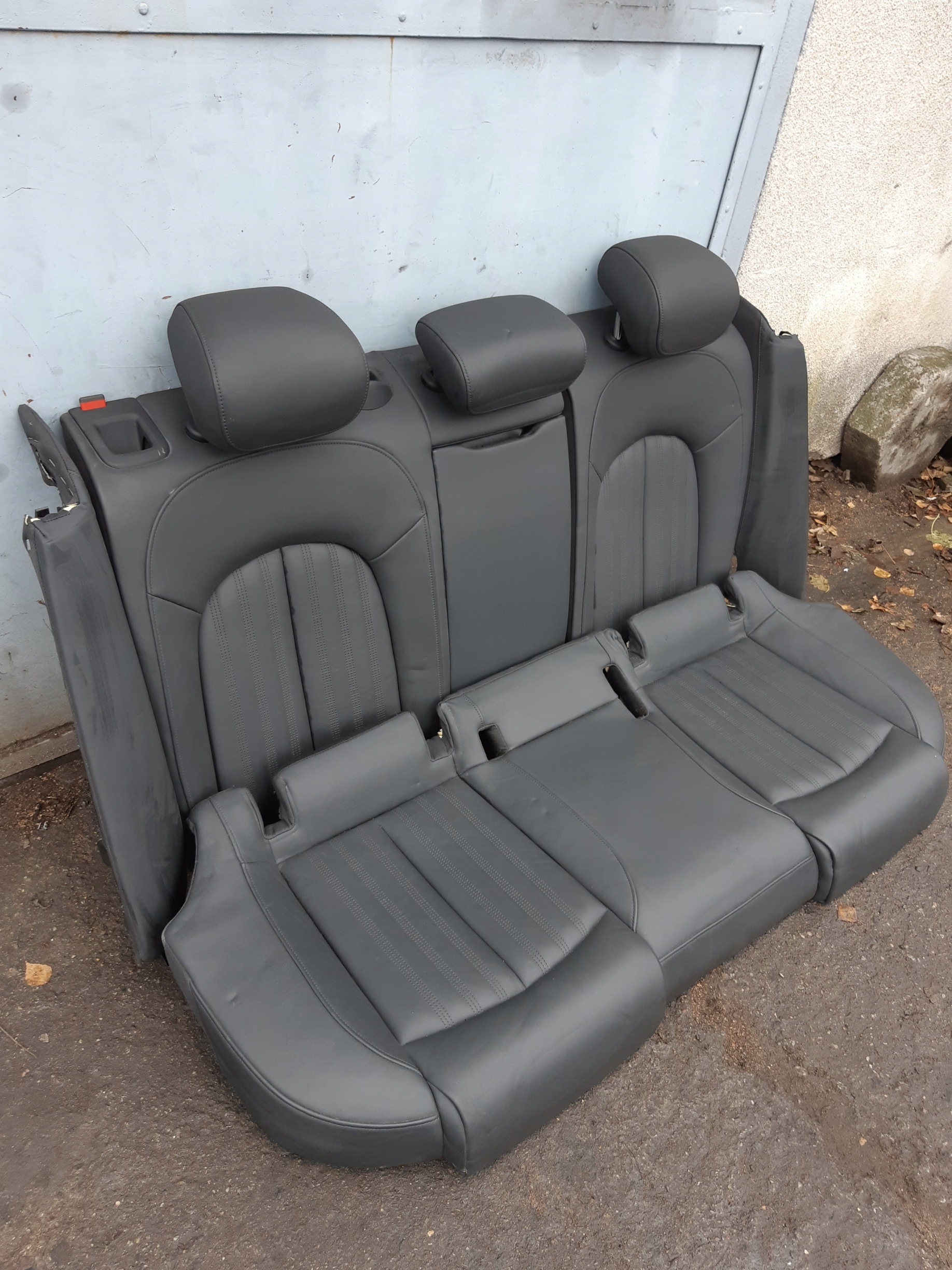 AUDI A7 4G S-LINE leather seat rear part