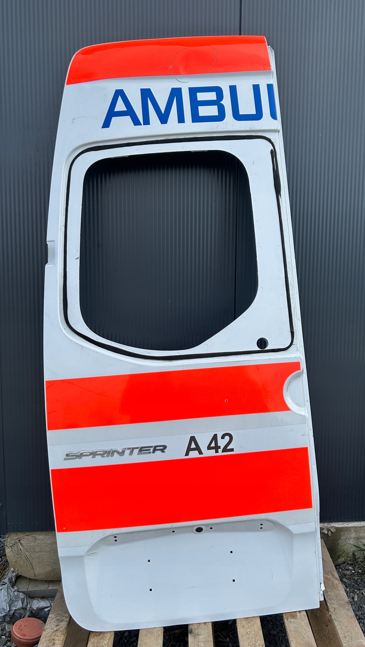 Tür SKRZYDLO links heck MERCEDES SPRINTER 907