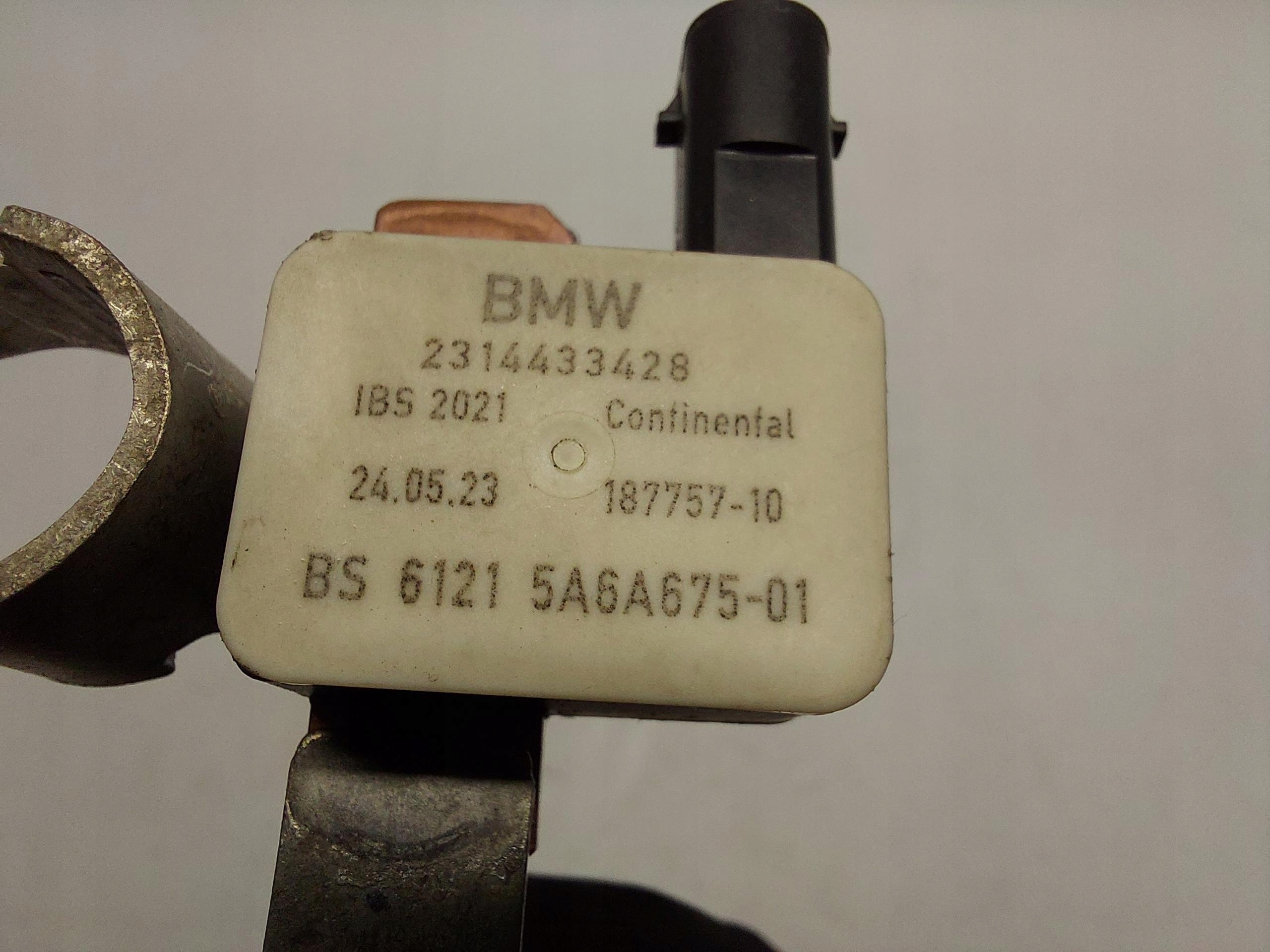 BMW iX1 X1 U11 terminal ujemna module 5A6A675