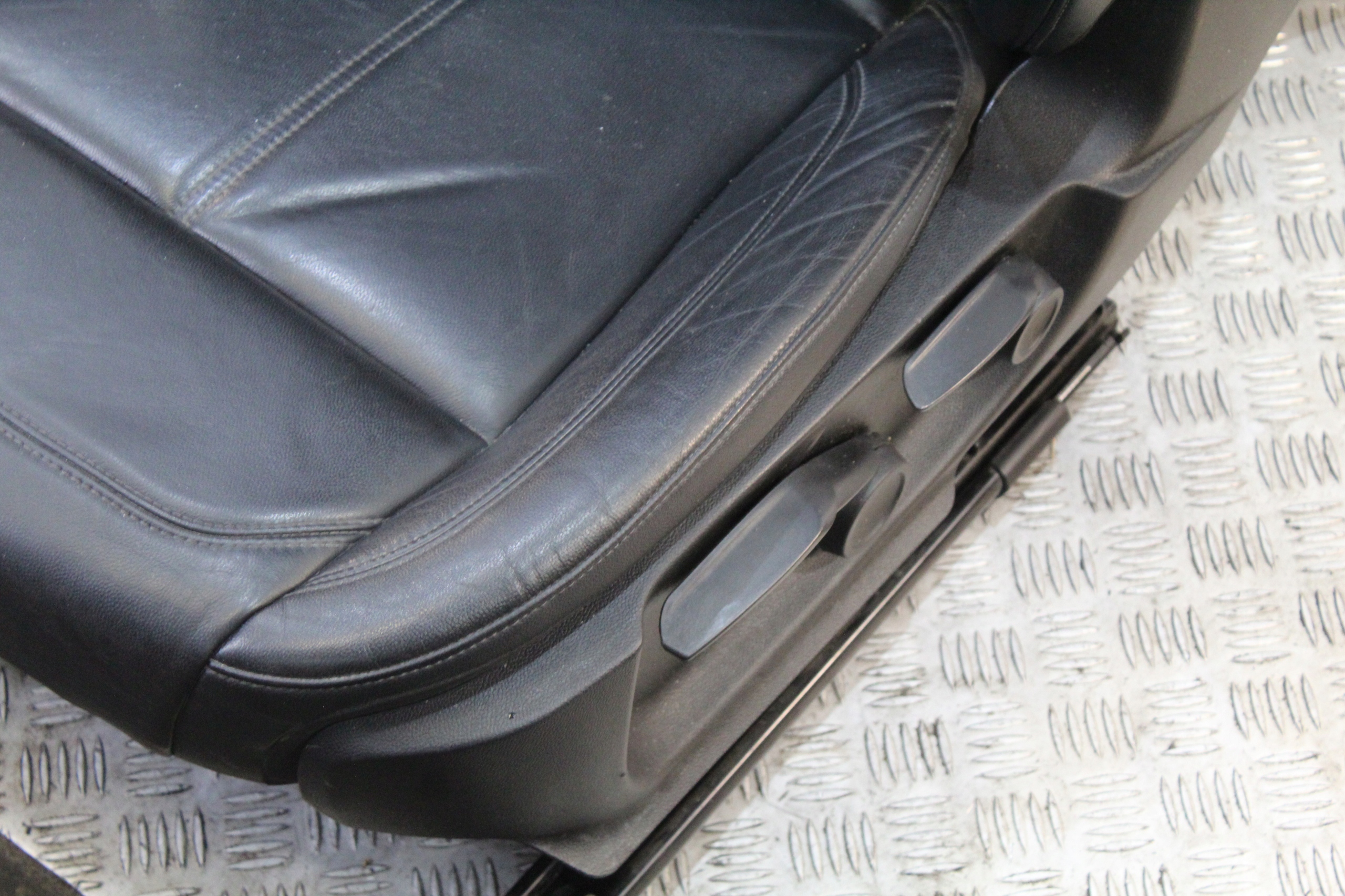 кресла Салон кожа STELVIO