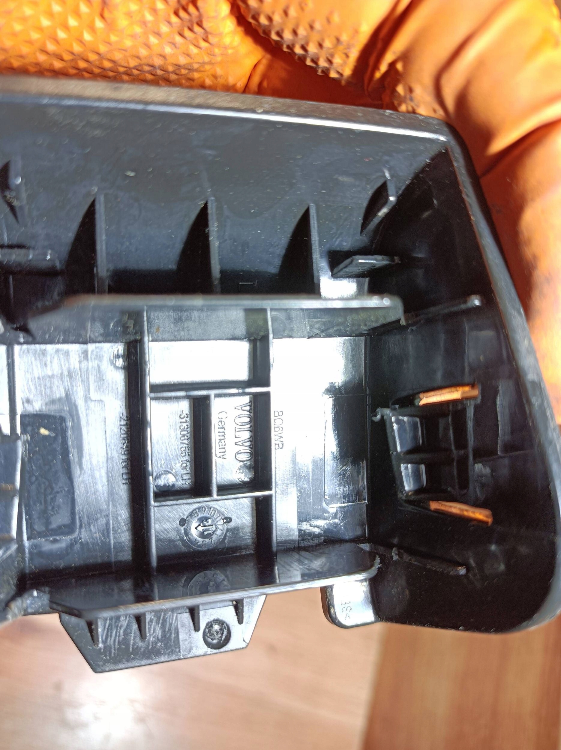 Blende Abdeckung szyny SITZ vorne Volvo V40 31306755