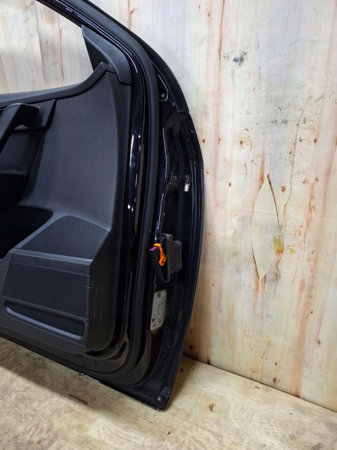door front left side Volkswagen Passat B7 2011