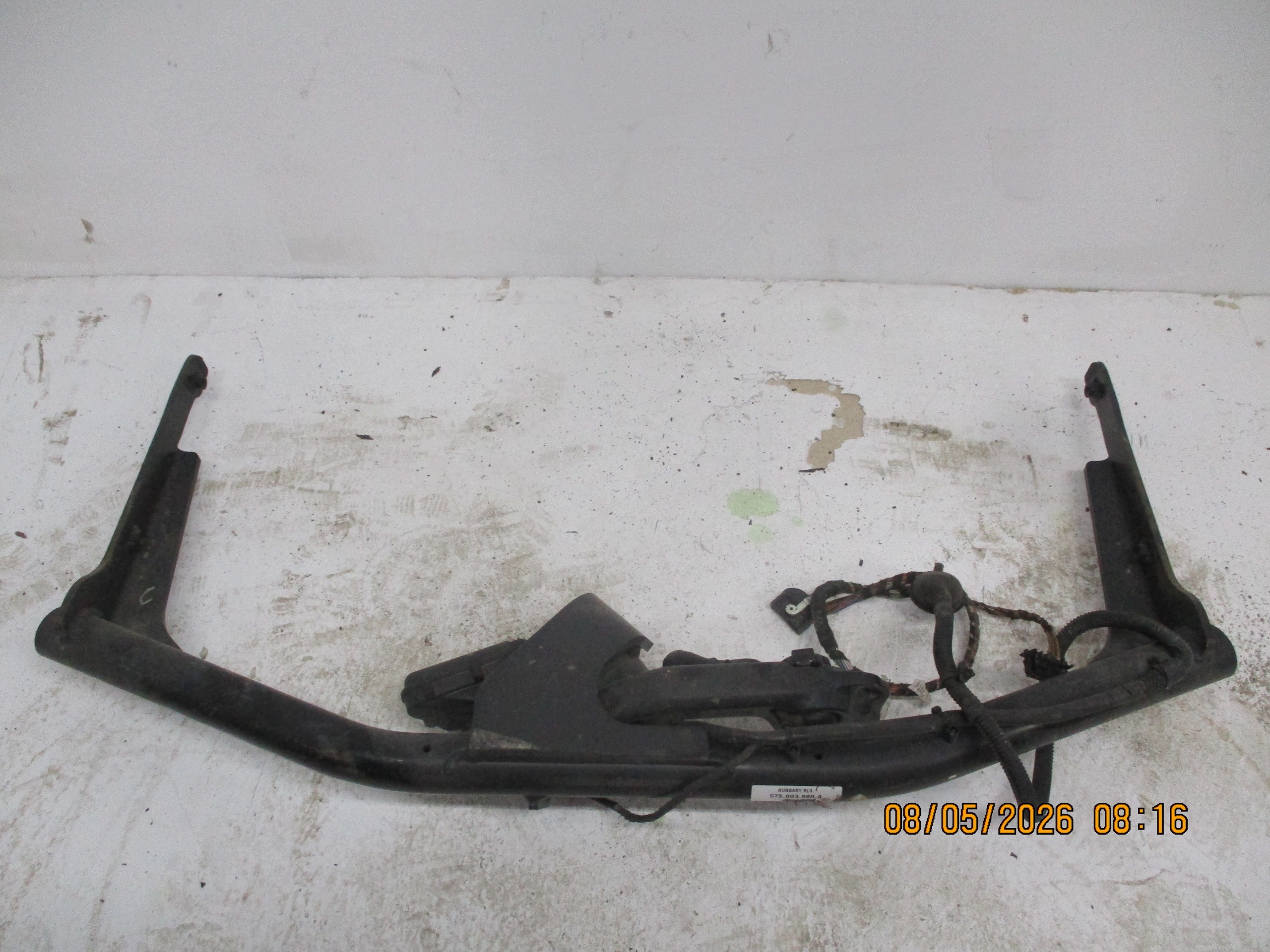 bumper support towing SKODA KODIAQ SEAT ATECA 575803880A