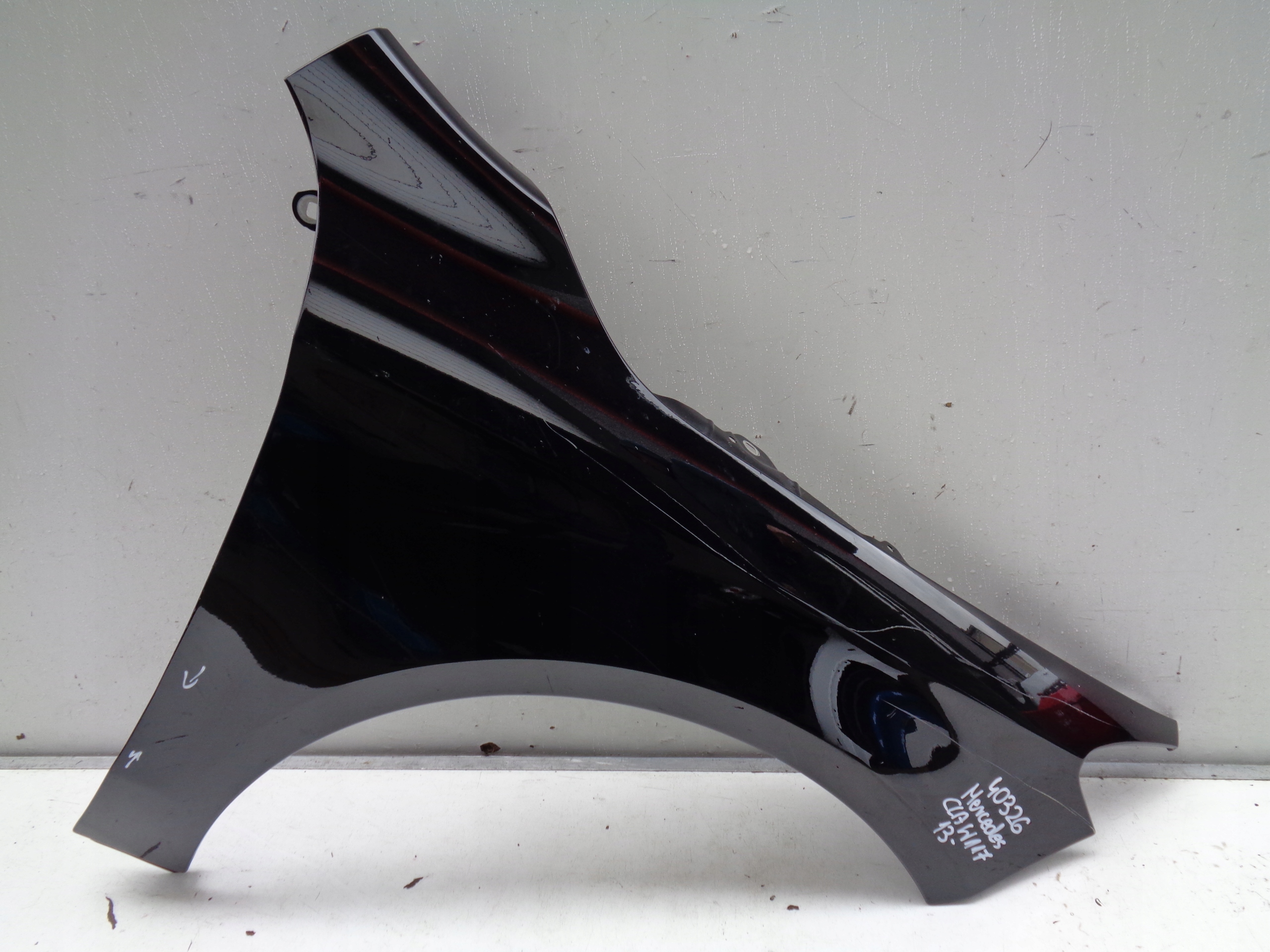 fender right front MERCEDES CLA W117 13- NR 40326
