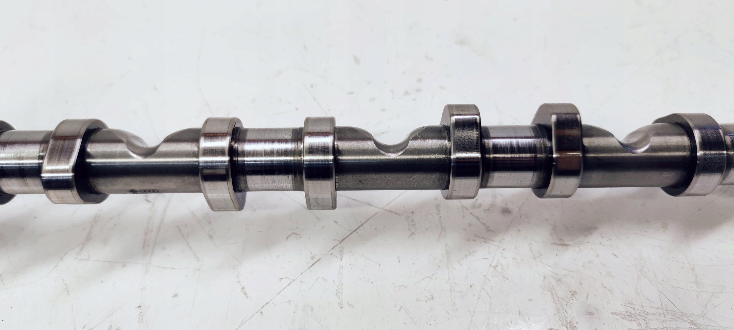 Arbre à cames Échappement AUDI A3 A4 1.8 TFSI 06H102H
