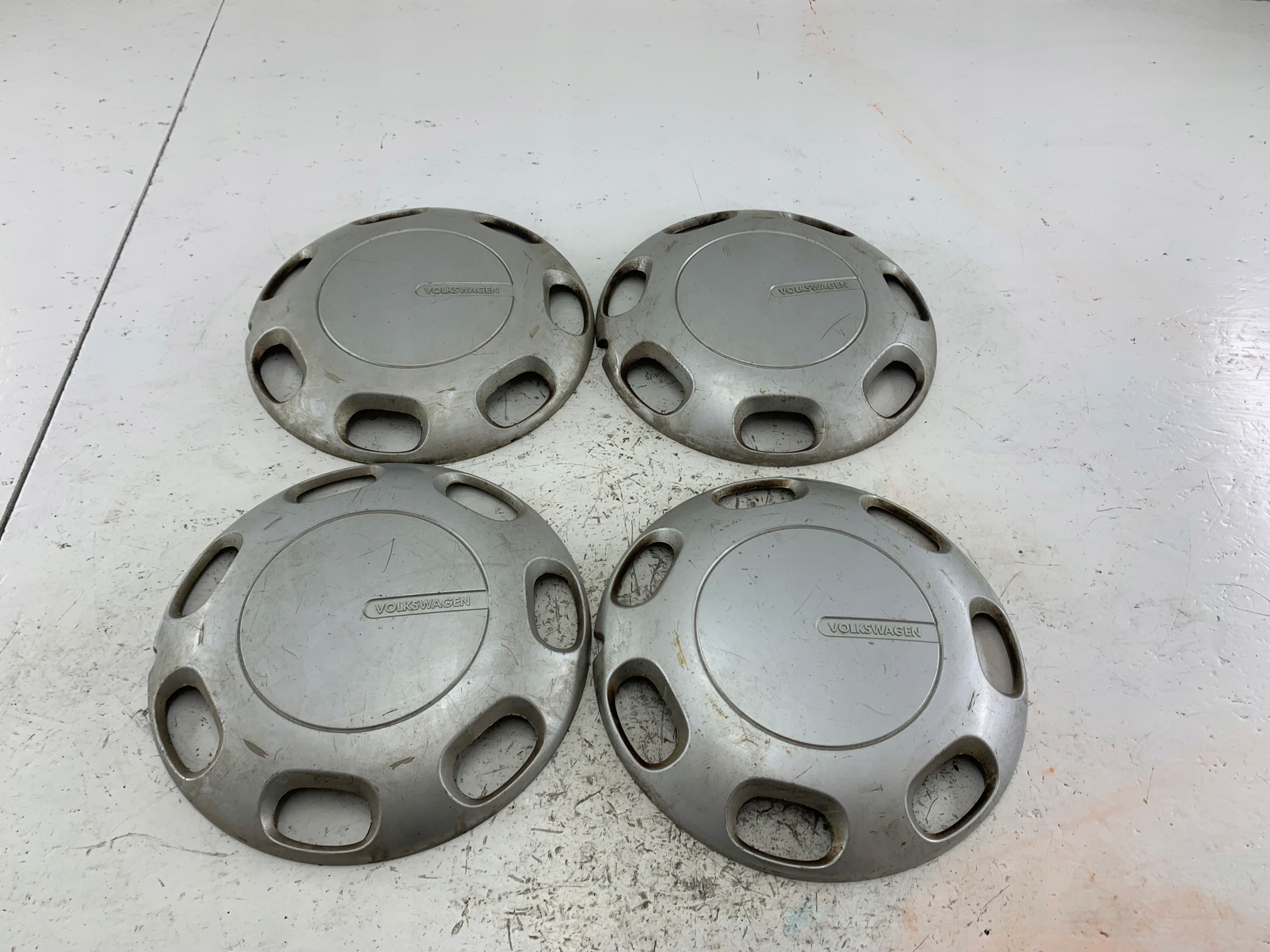 VW PASSAT B4 cap cover 3A0601149