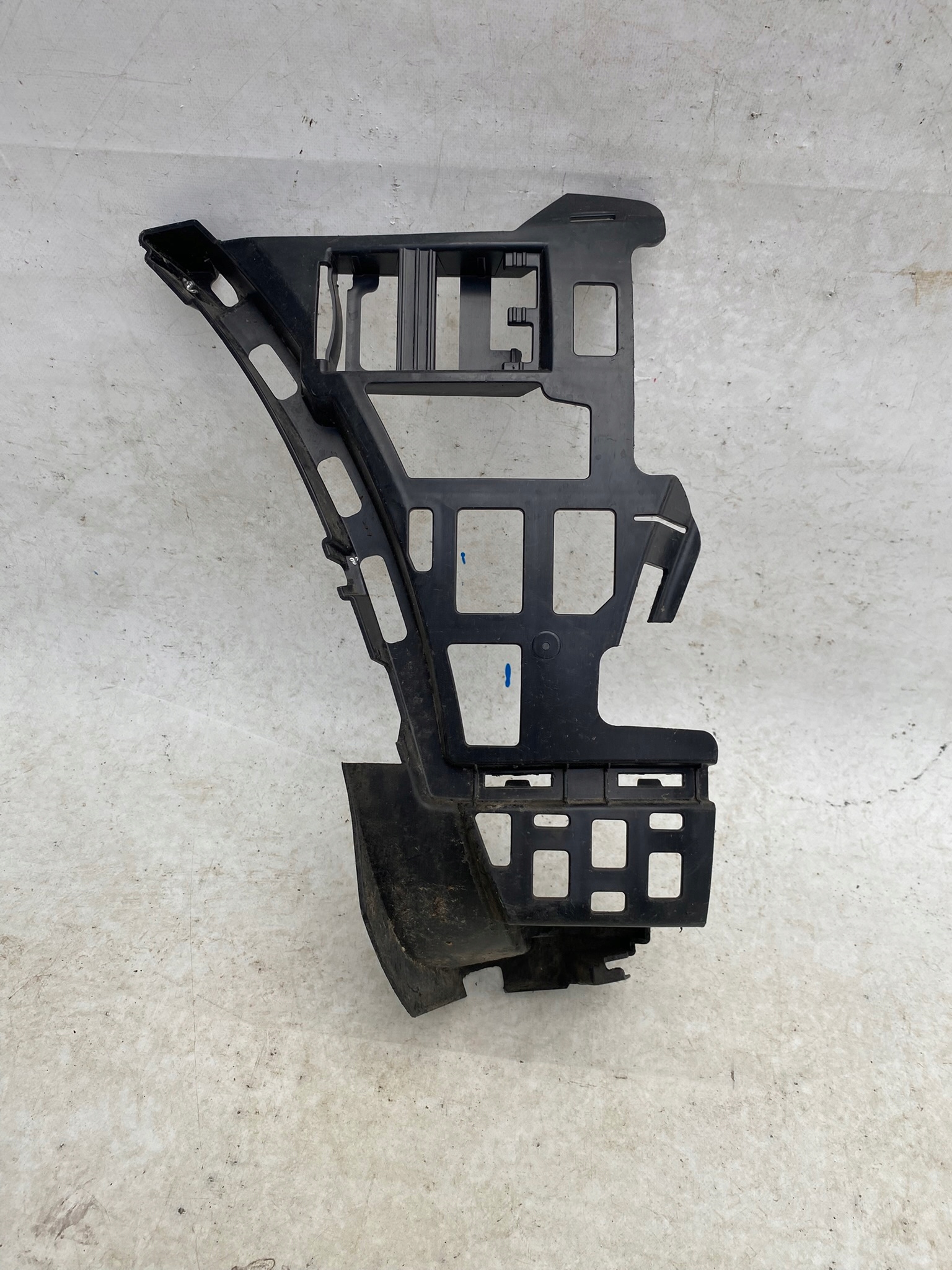 MERCEDES W156 GLA AMG bumper bracket rear part left A1568851114