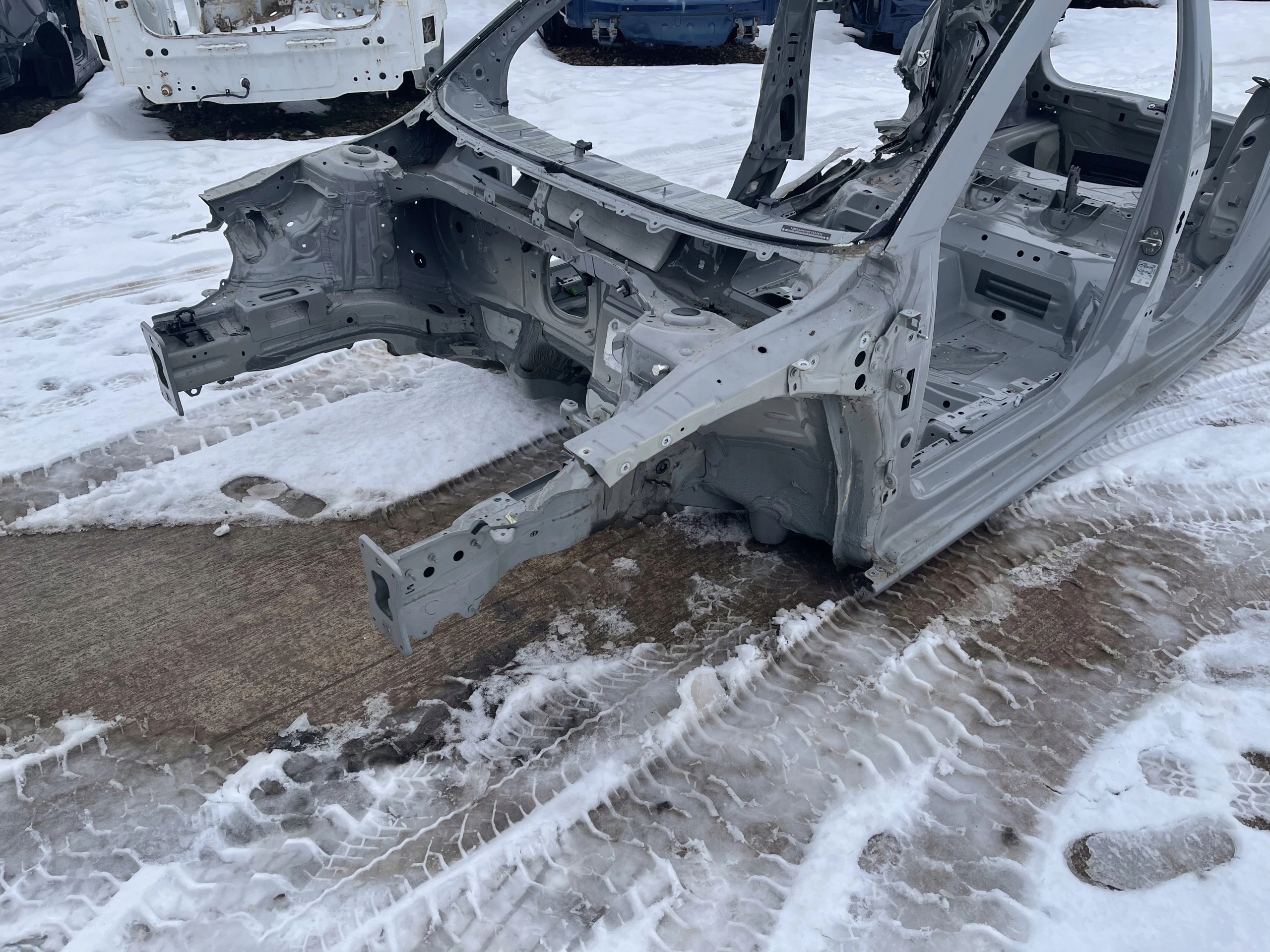 SKODA SCALA 2020 LEWA ĆWIARTKA PODŁUŻNICA PRZÓD