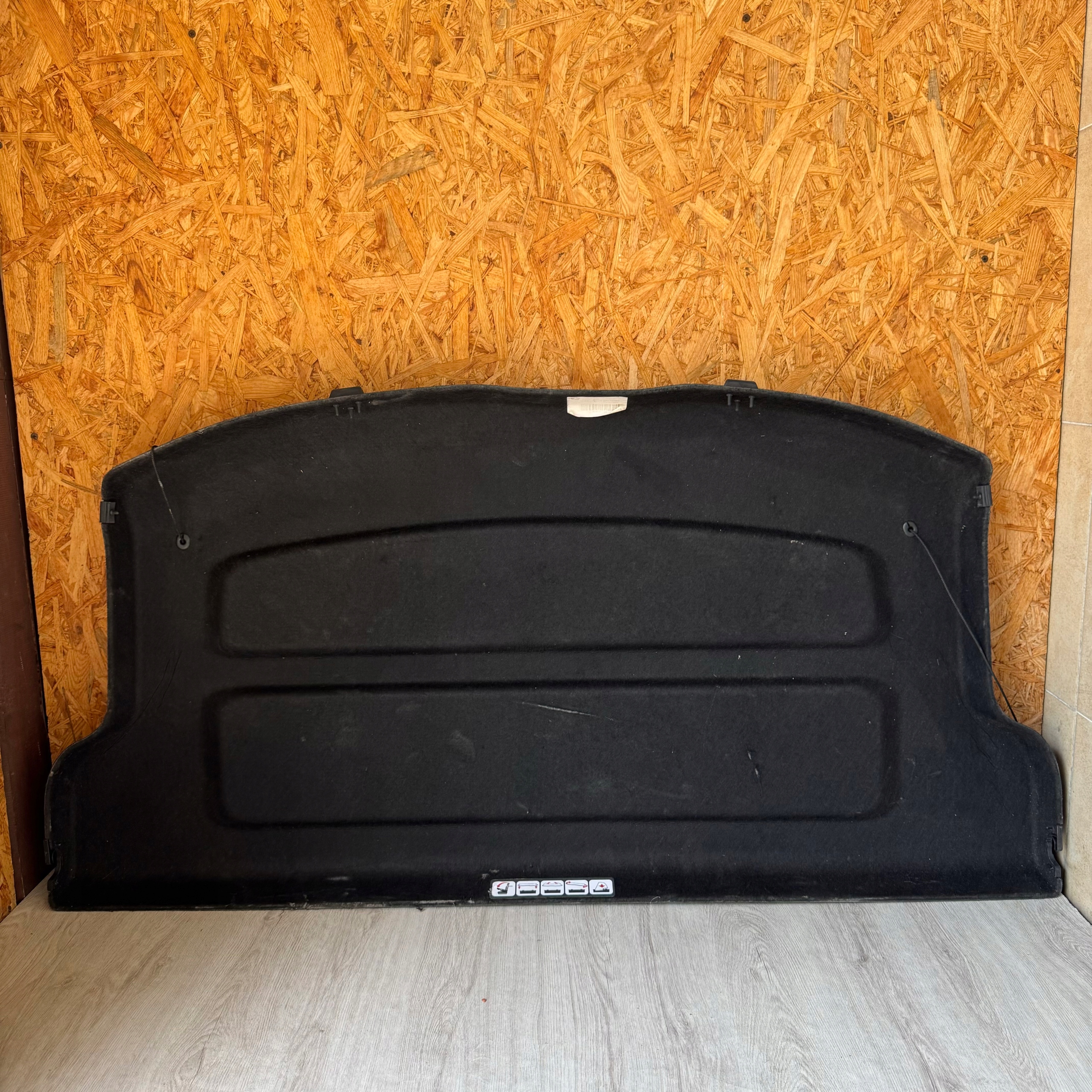 PÓŁKA TYLNA BAGAŻNIKA JEEP COMPASS II Producent części Jeep OE