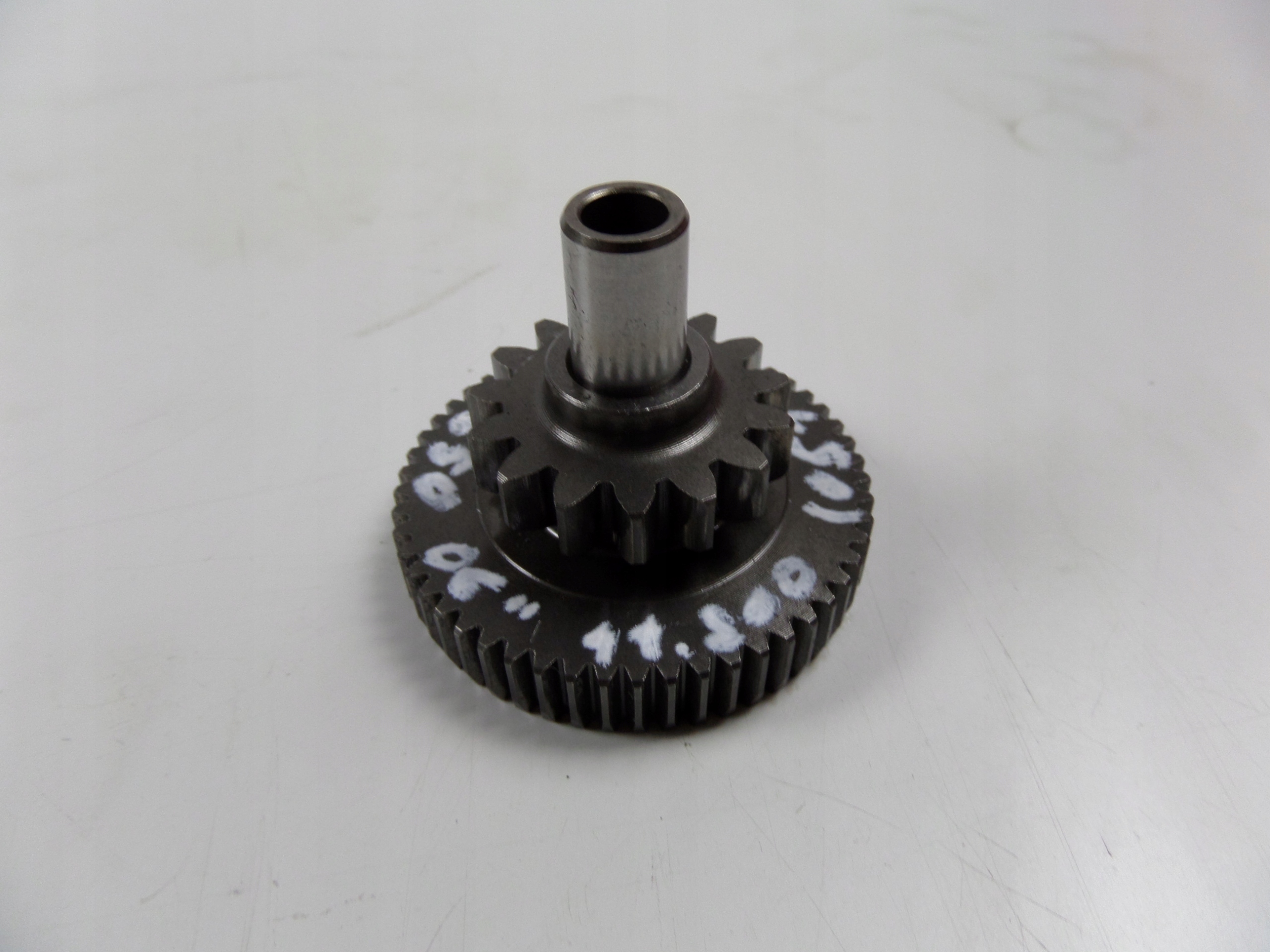 KOŁO POŚREDNIE ROZRUSZNIKA SUZUKI SV 650 11800km