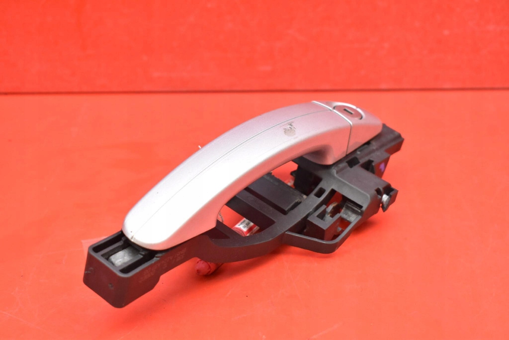 handle left front front SREBRNA BM51-A224A37-DG FORD FOCUS MK3 11-15