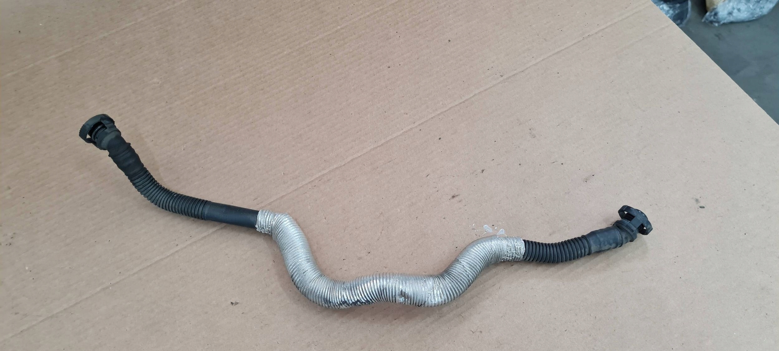 A5 8T LIFT wiring hose hose ODPOWIETRZANIA 3.0 TDI 059103209D A4 B8 Q5