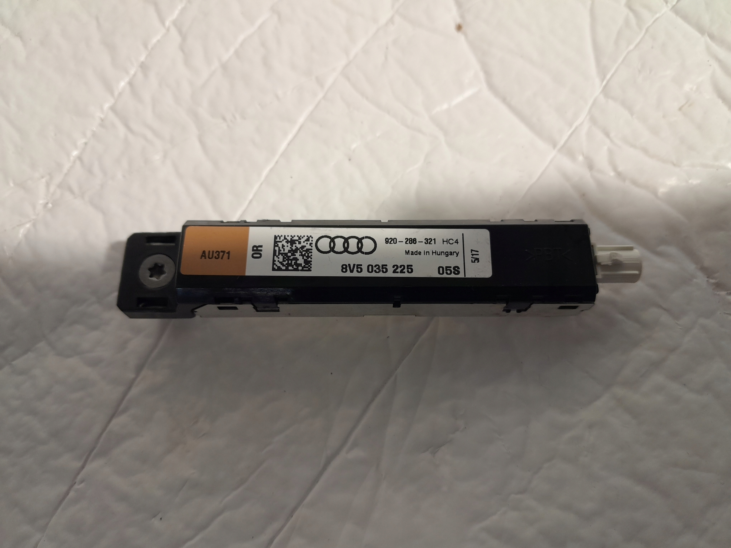 AUDI S3 8V LIFT antenna amplifier - 8V5035225