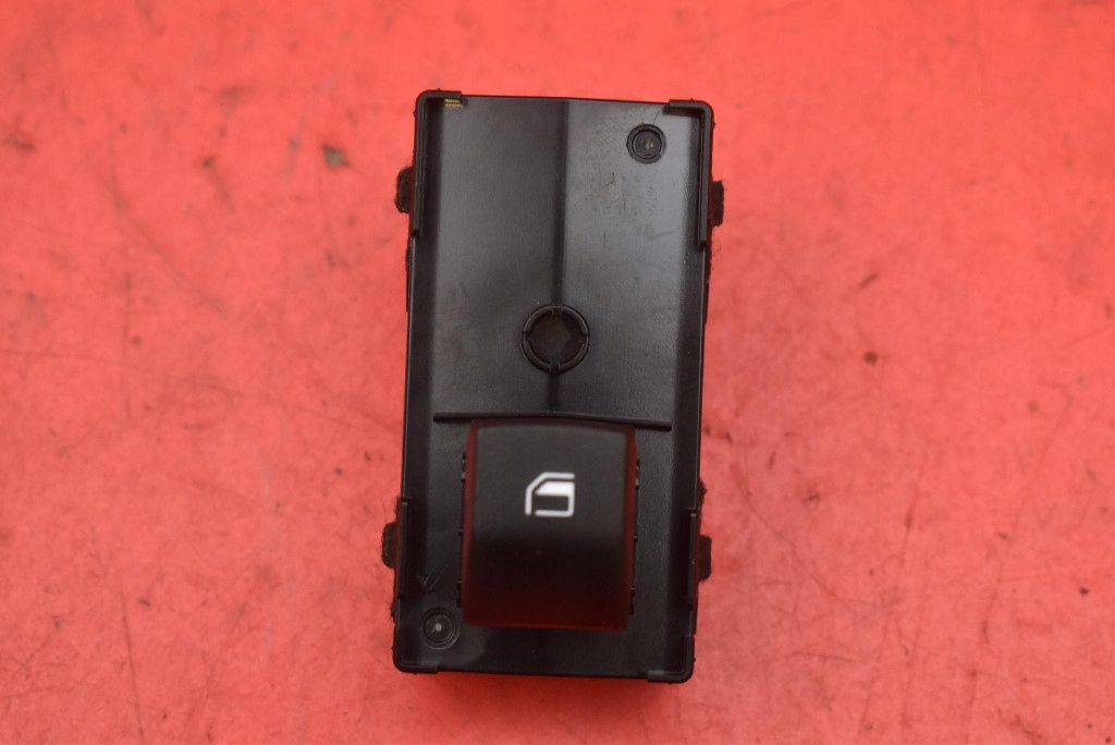 switch lifting windows right front 93581R2000 KIA SPORTAGE 5 V 21-25