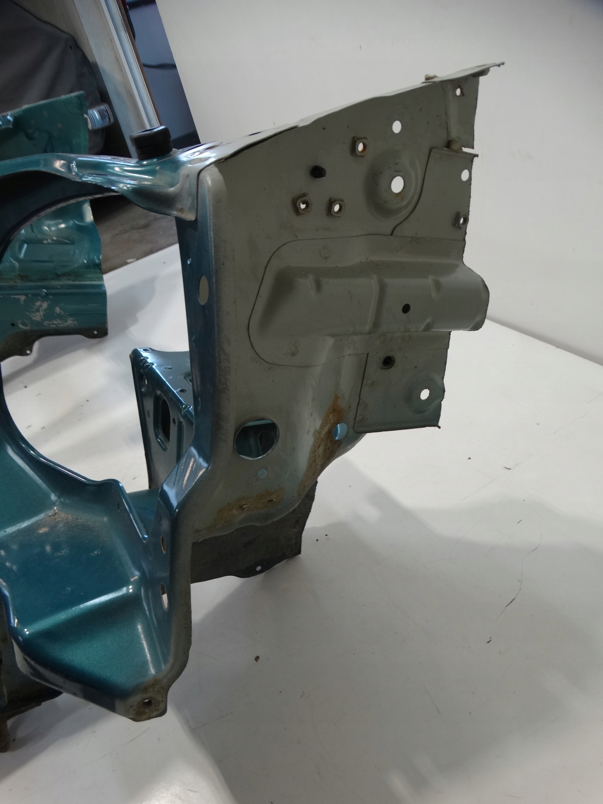 bar, wall front SUZUKI WAGON R+