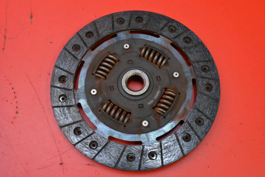 Embrayage Disque de pression DACIA DOKKER 1.6 SCe 102 KM 12-17