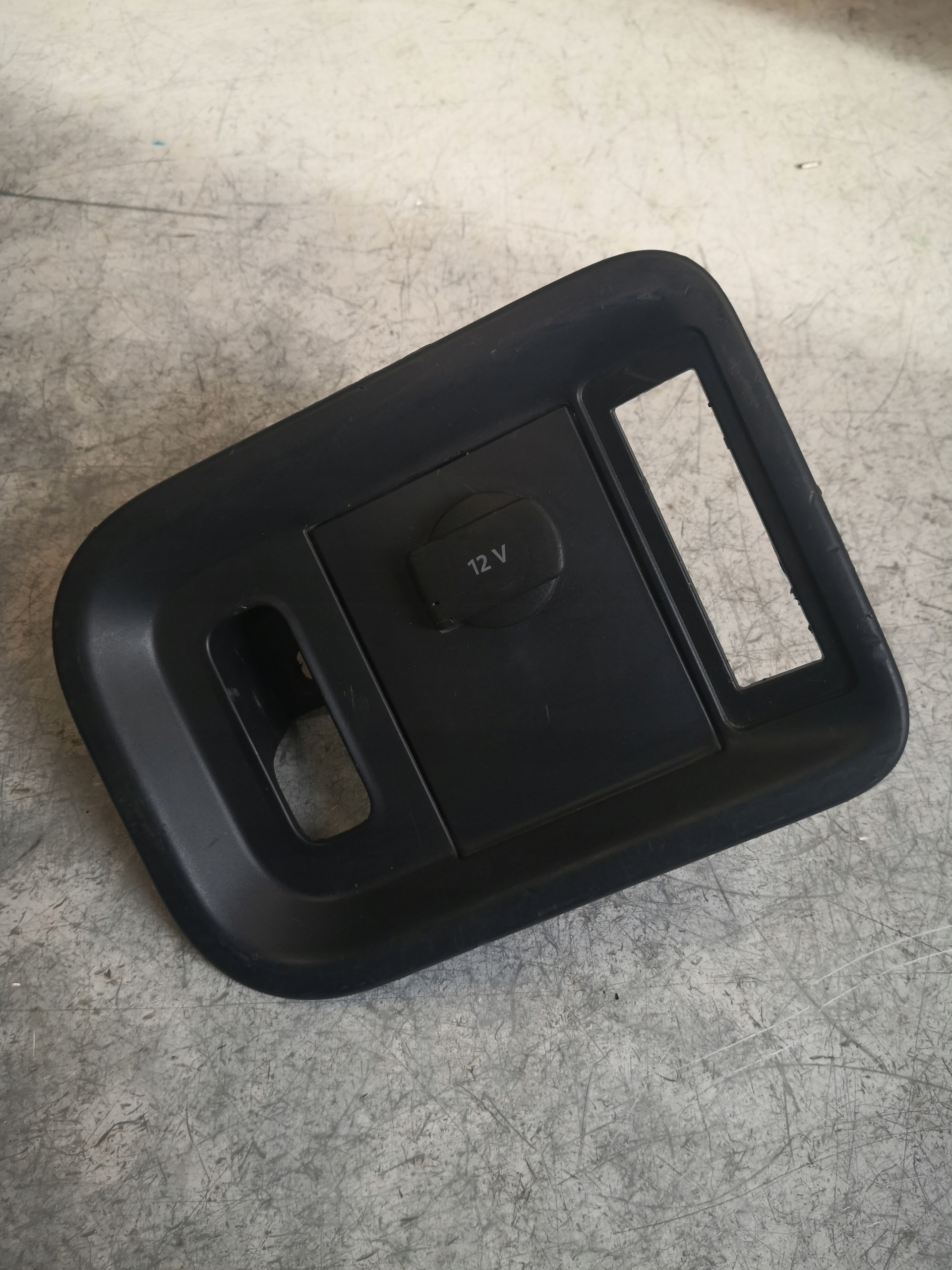 PANEL adapter boot VW SHARAN 7N0867748