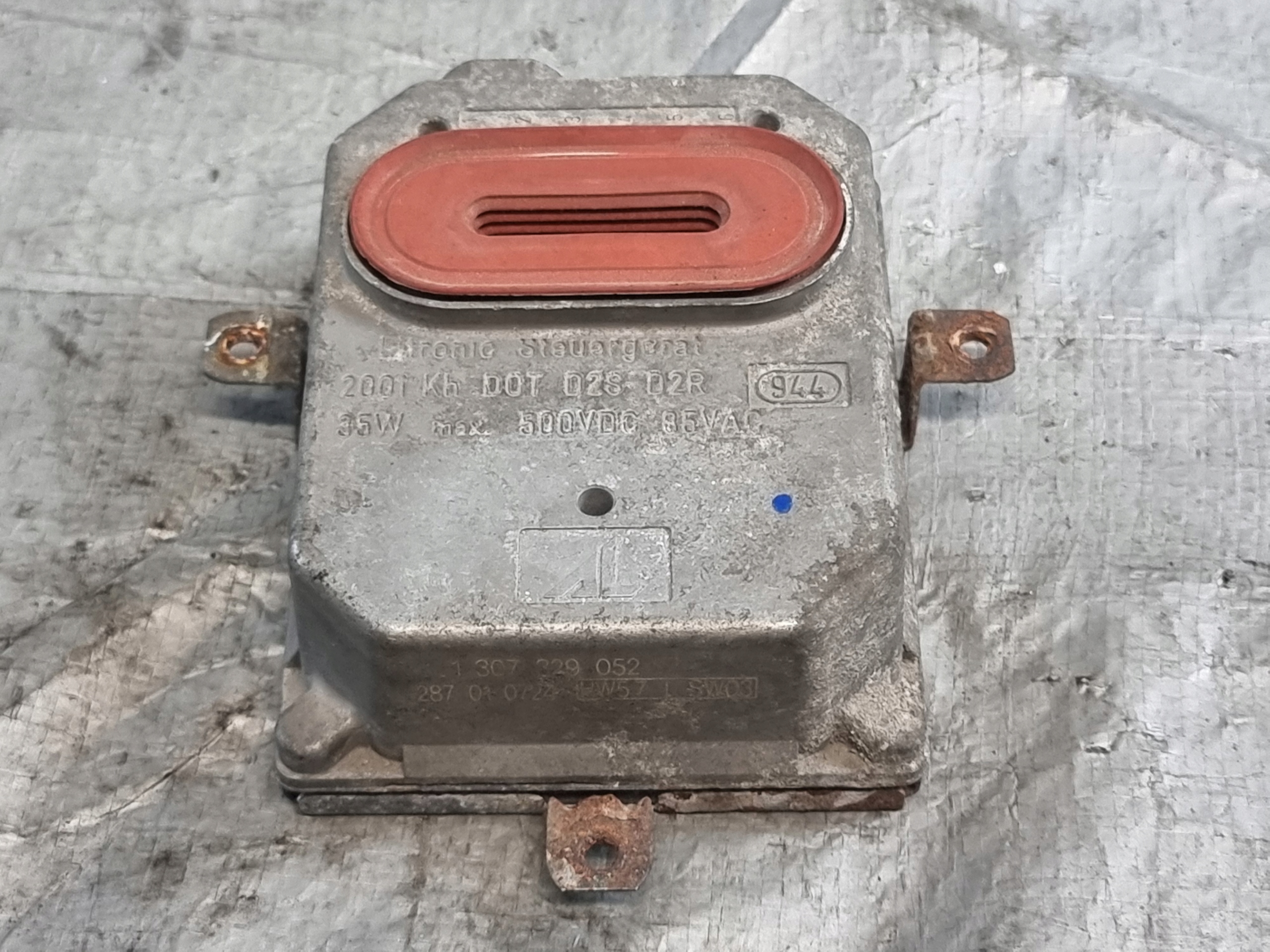 control unit XENON OE 1307329052 MERCEDES S KLASA W220