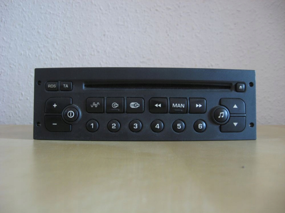 RADIO CD PEUGEOT 206 307 807 CITROEN C2 C3 C4 C8
